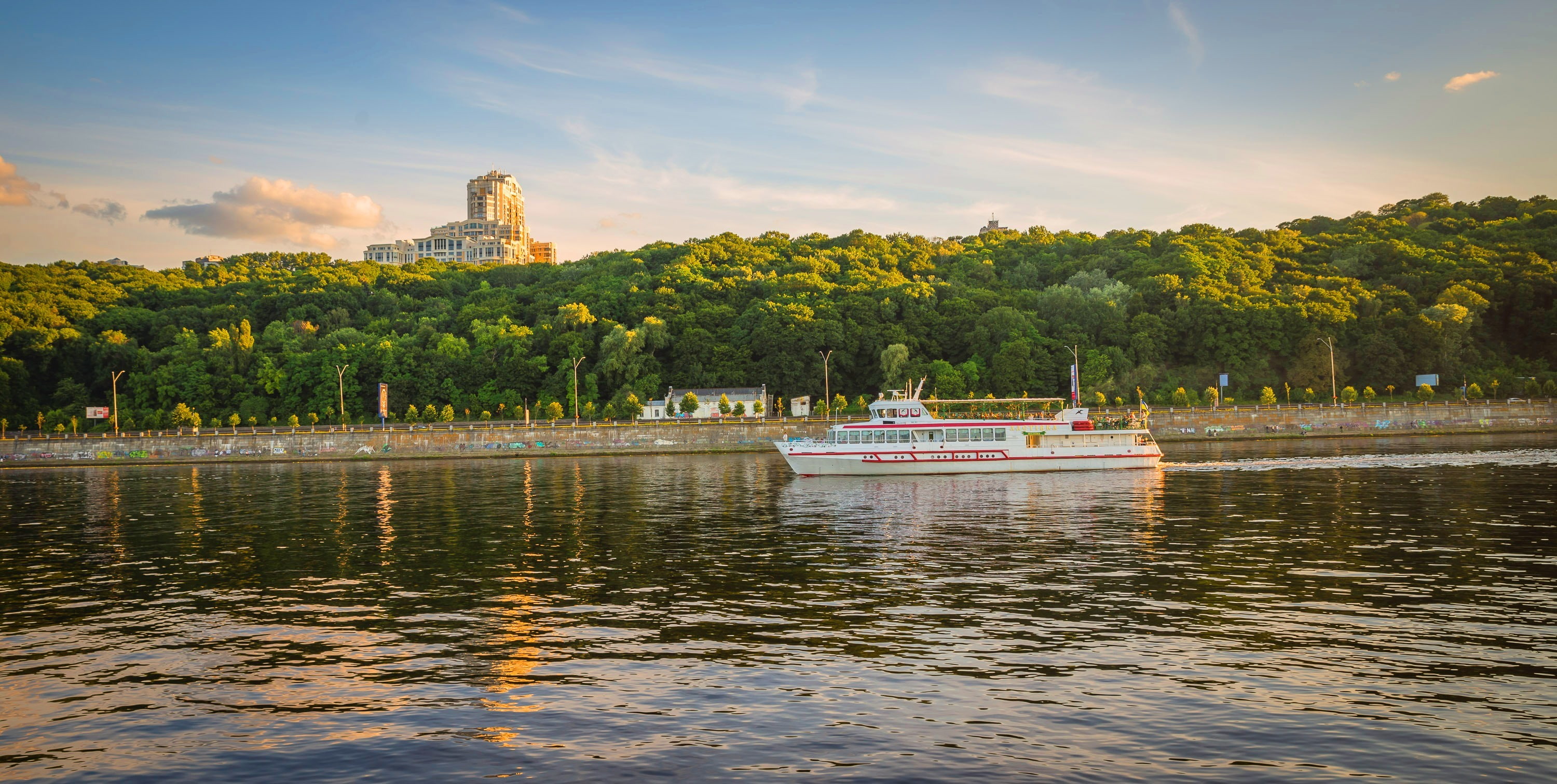 the sky, river, home, Ukraine, Dnepr, ship, 2K, clouds, trees, Kiev, HD Wallpaper