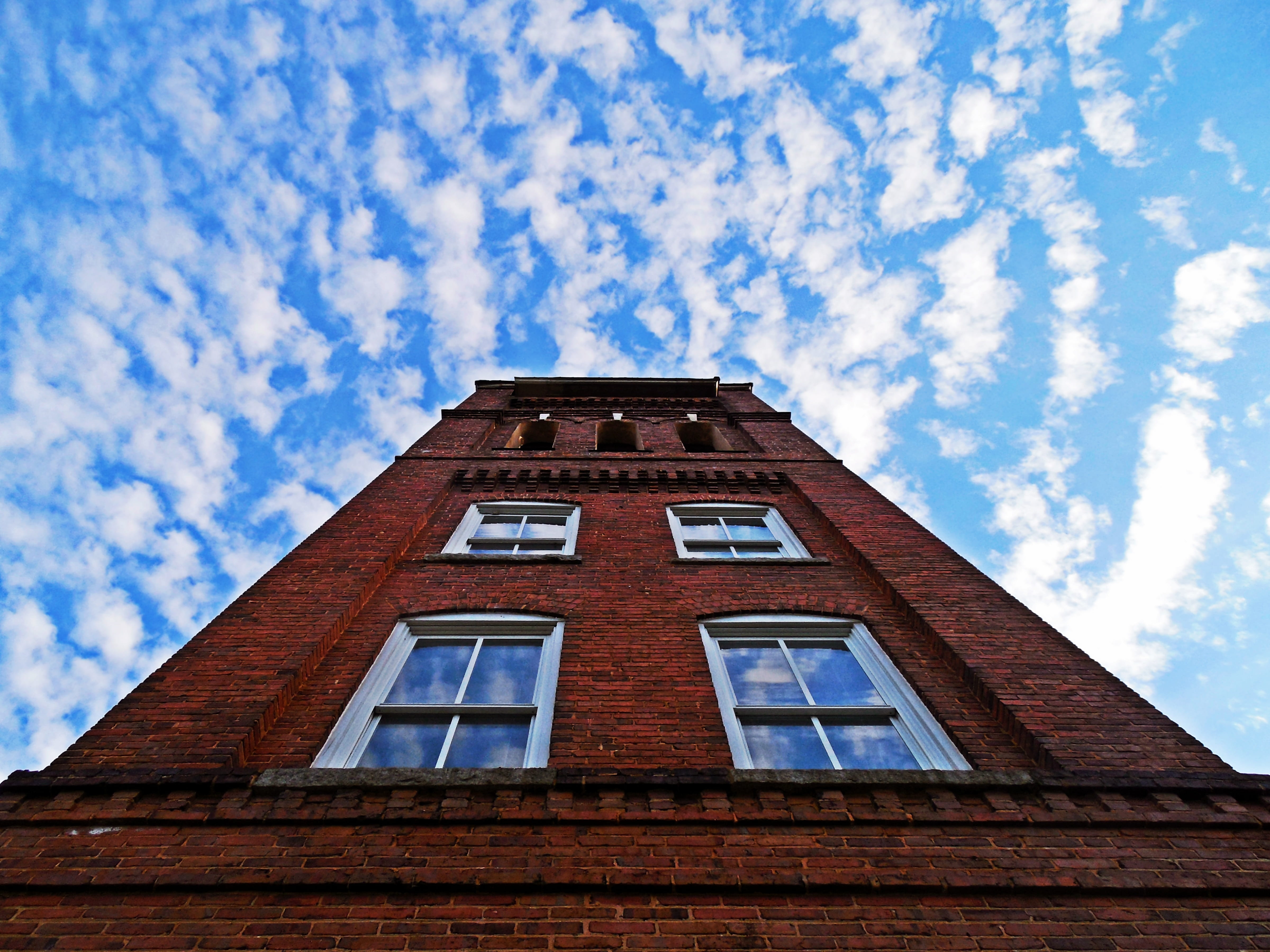 sky, cloud - sky, wall, residential district, campus, wispy, red, day, bells, clock, built structure, bell tower, windy, outdoors, clear, blue sky, white, HD Wallpaper