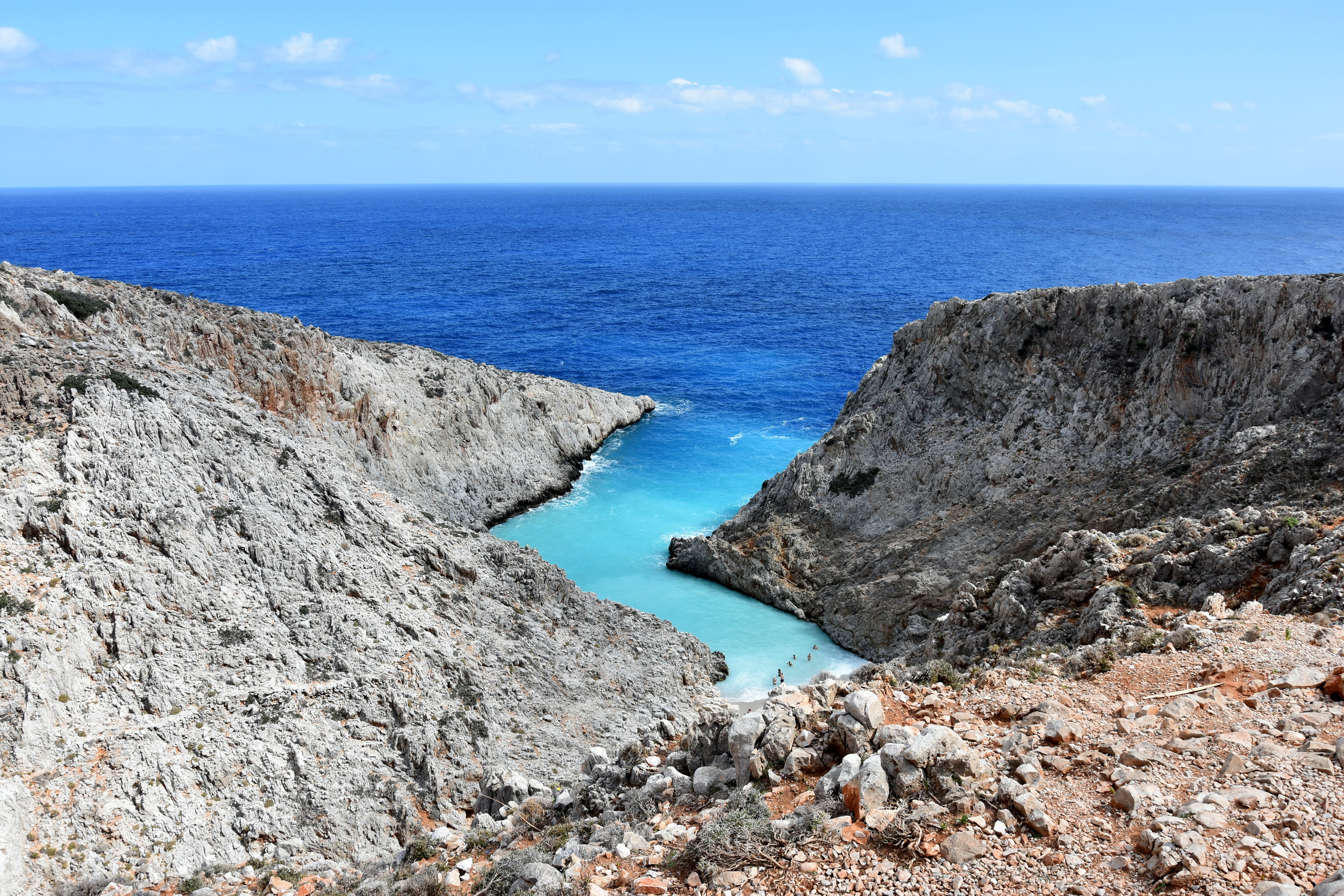 beauty in nature, ocean, nature, non-urban scene, holiday, rock, day, rocky coastline, rock formation, beach, sky, tranquility, horizon over water, solid, HD Wallpaper