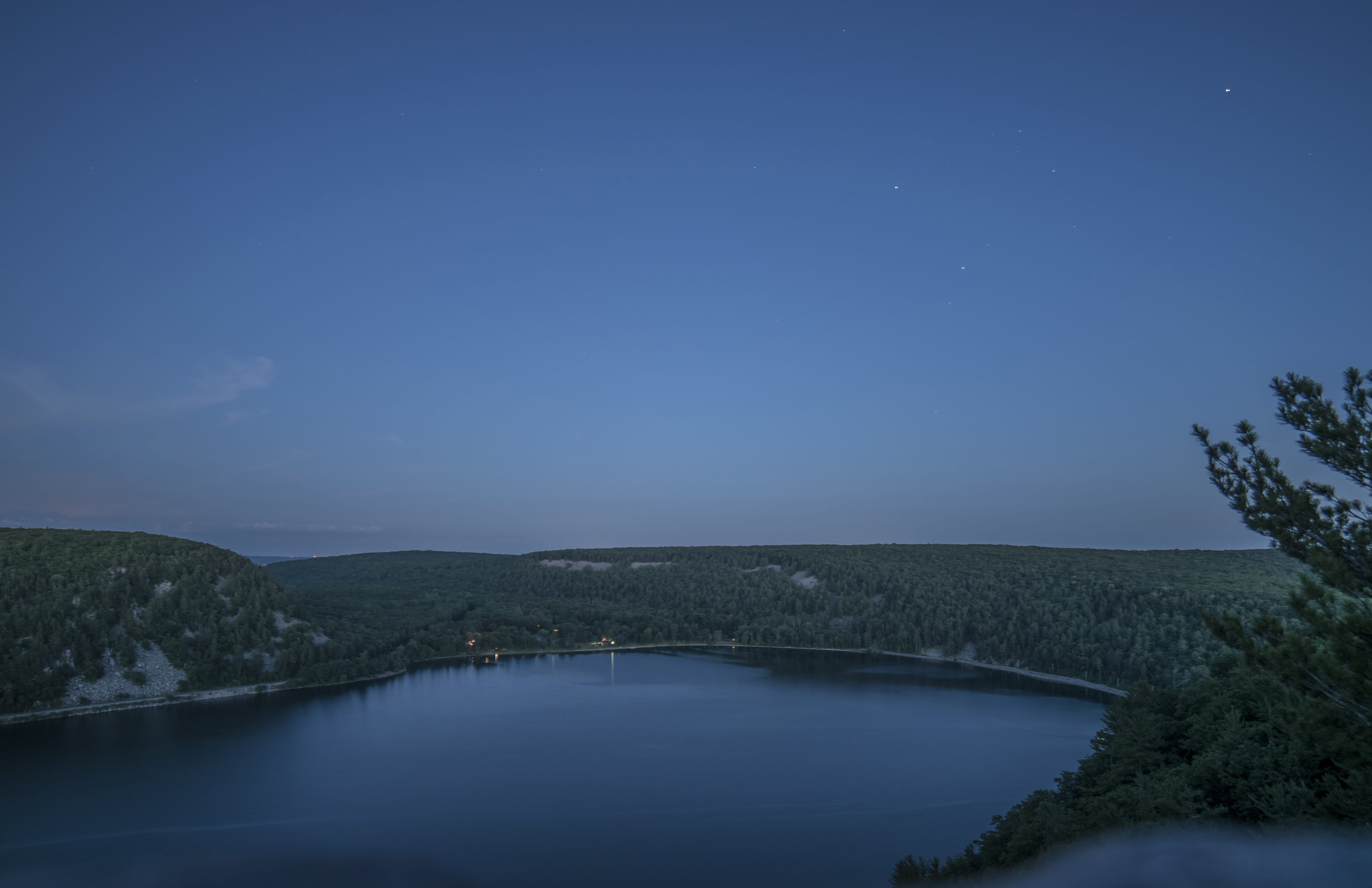 reflection, tree, tranquility, wisconsin, lake, rocks, clear sky, baraboo, tranquil scene, hills, dusk, devils lake state park, dark, sky, beauty in nature, HD Wallpaper