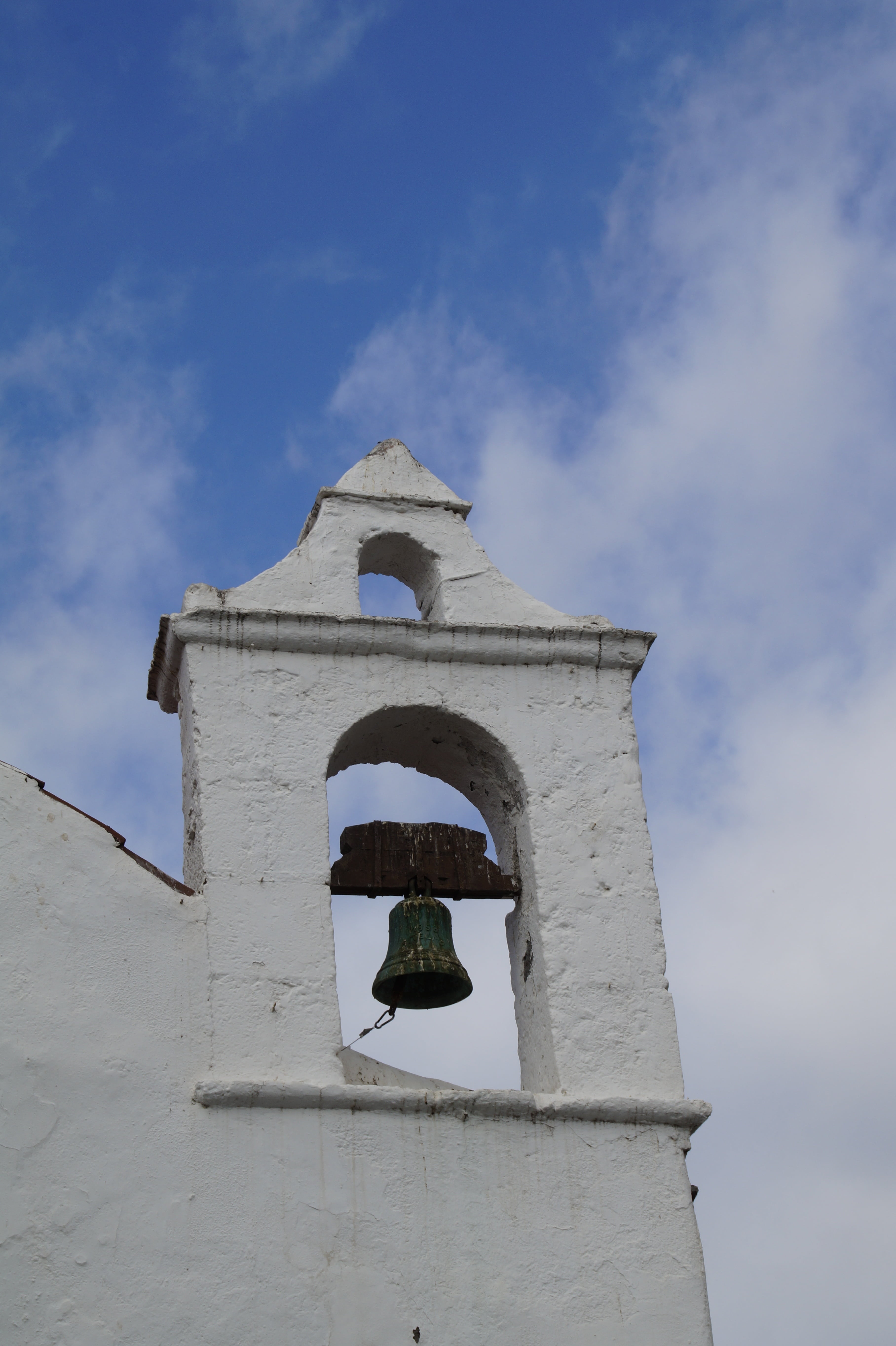 chapel, belief, clock, built structure, day, outdoors, cloud - sky, place of worship, low angle view, turret, bell tower, canary islands, tower, church, Phone HD Wallpaper