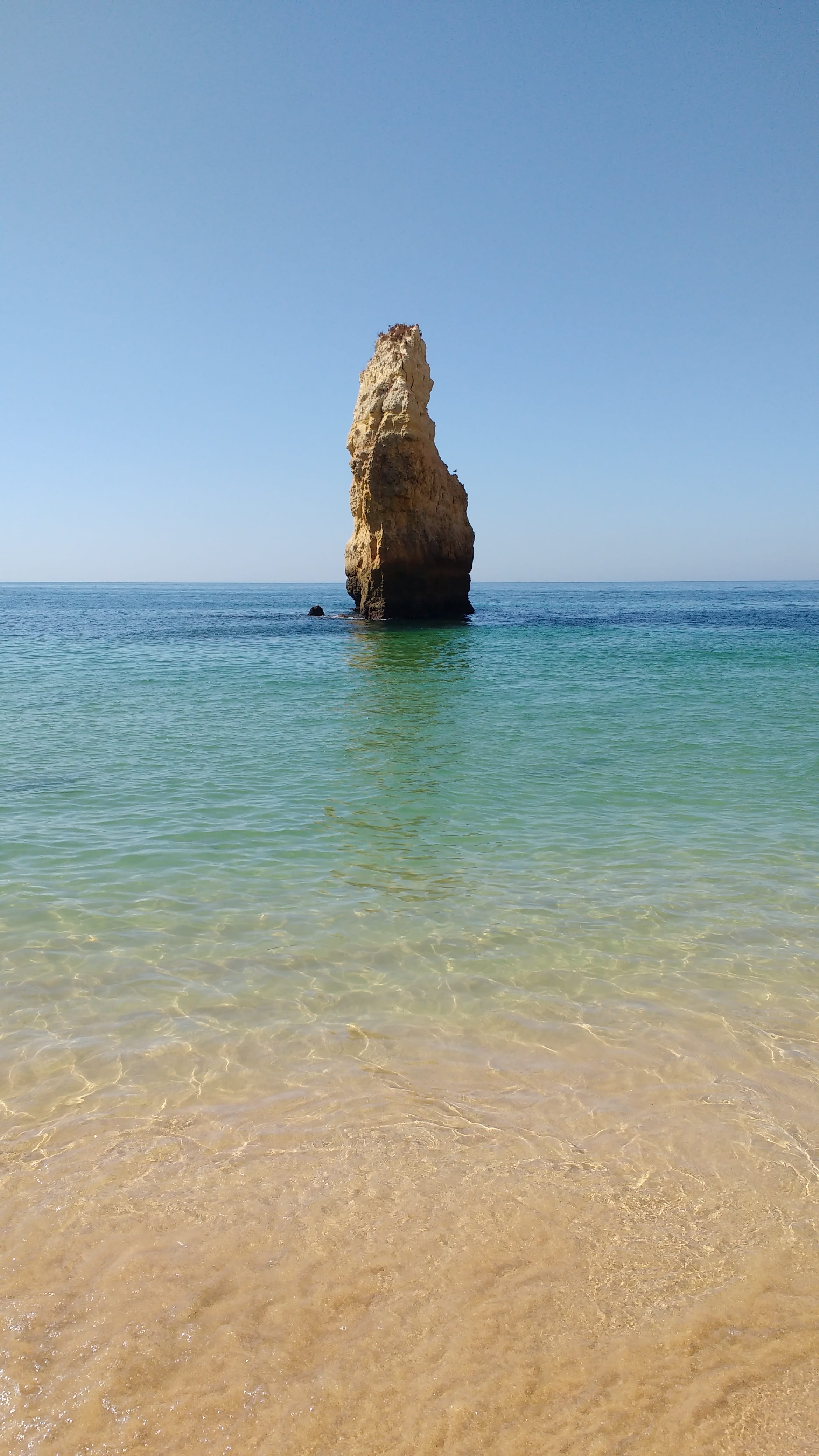 clear sky, praia, costa, sky, land, beach, scenics - nature, litoral, rock formation, tranquility, rock - object, idyllic, natureza, areia, tranquil scene, Phone HD Wallpaper