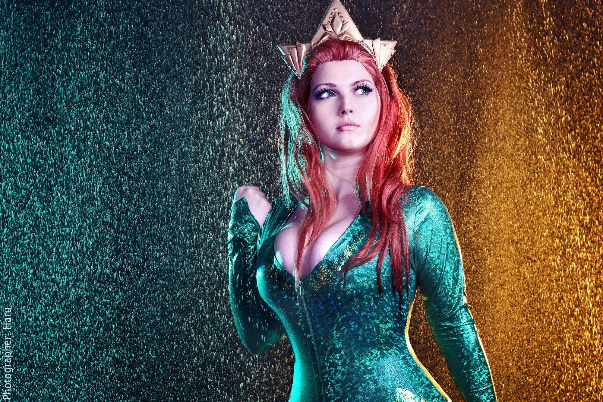 females, long hair, hair, beautiful woman, beauty, young women, movies, looking at camera, women, cosplay, adult, aquaman, standing, hairstyle, waist up, HD Wallpaper