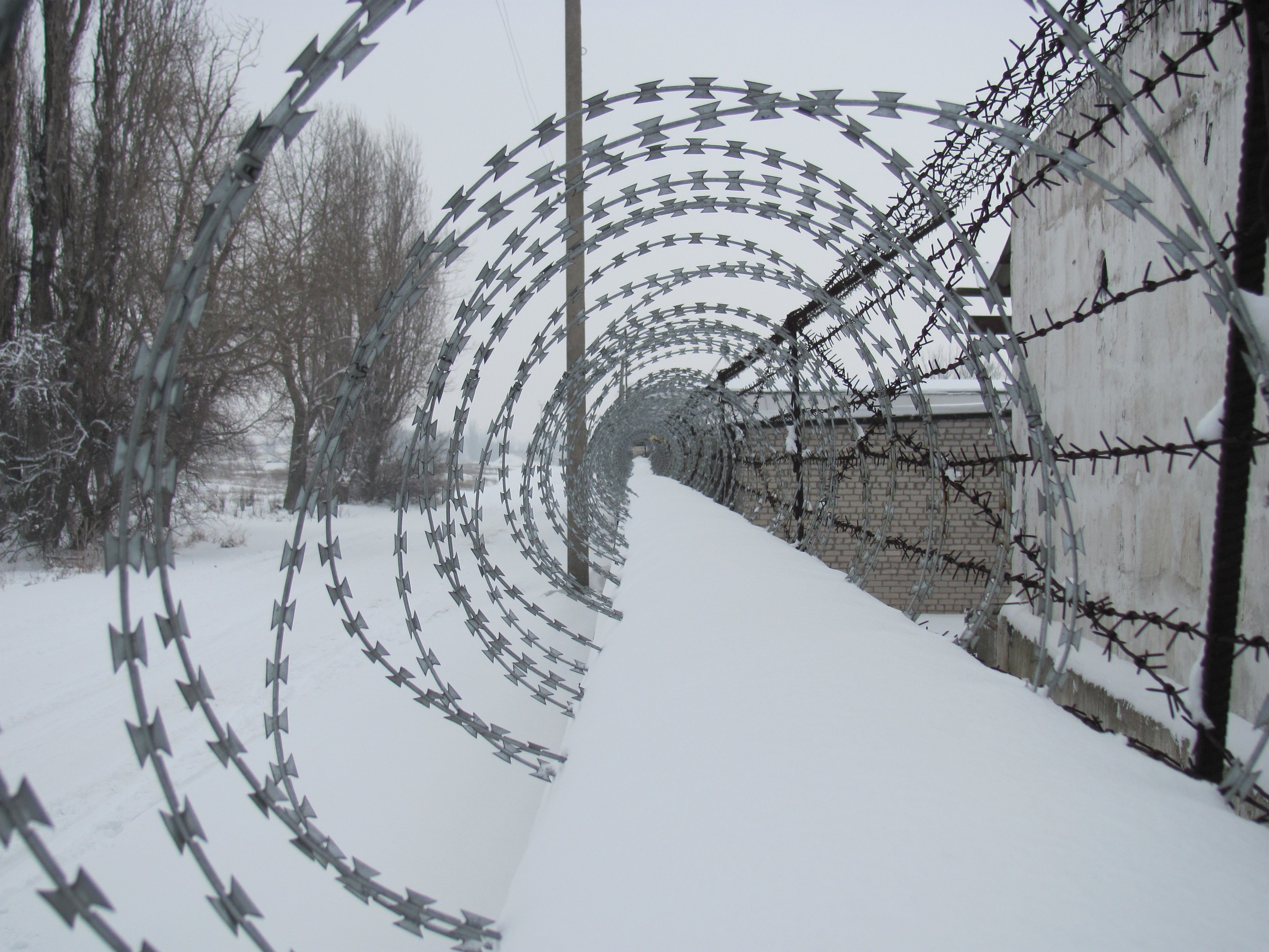no people, water, winter, snow, covering, sky, jail, prison, architecture, built structure, defense, war, crime, bridge, army, forbidden, dangerous, trespass, HD Wallpaper