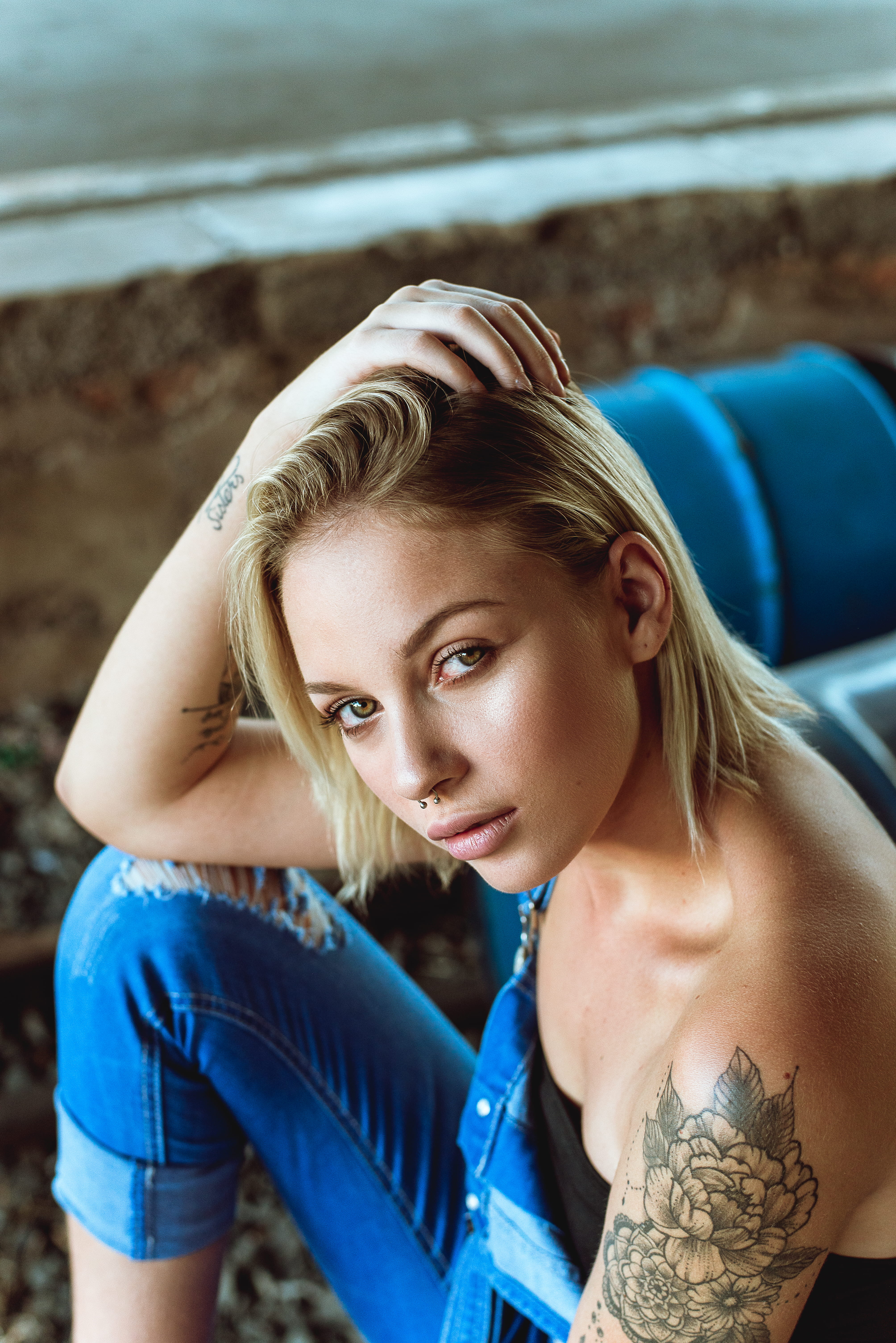 woman, young adult, attractive, putting, blonde hair, head, hairstyle, looking, wear, nose ring, young women, hair, one person, focus on foreground, lifestyle, Phone HD Wallpaper