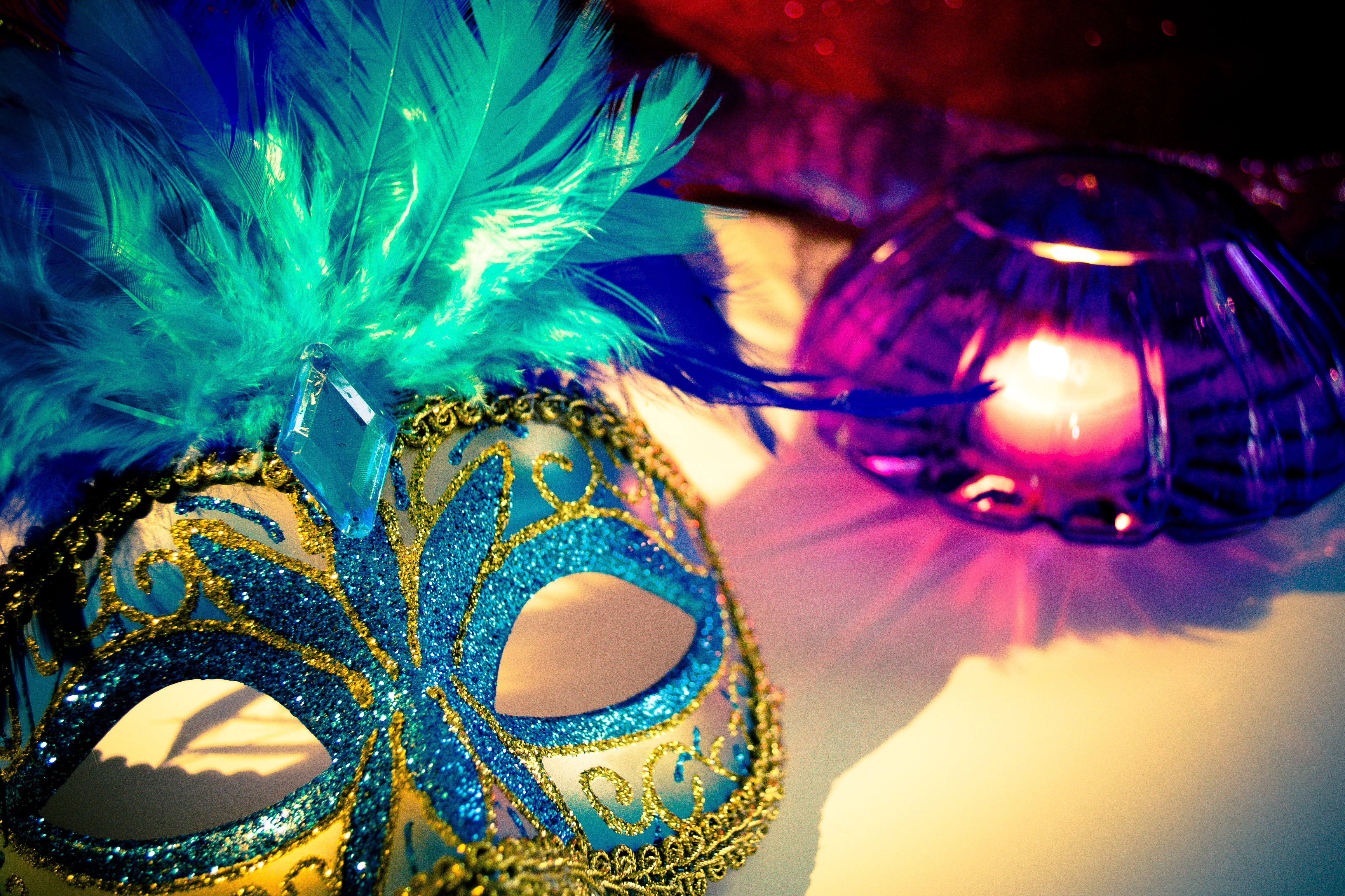 luxury, mardi, feather, theatrical, theater, venice - Italy, carnival - celebration event, mask, party - Social Event, headdress, gold, masquerade, close-up, HD Wallpaper