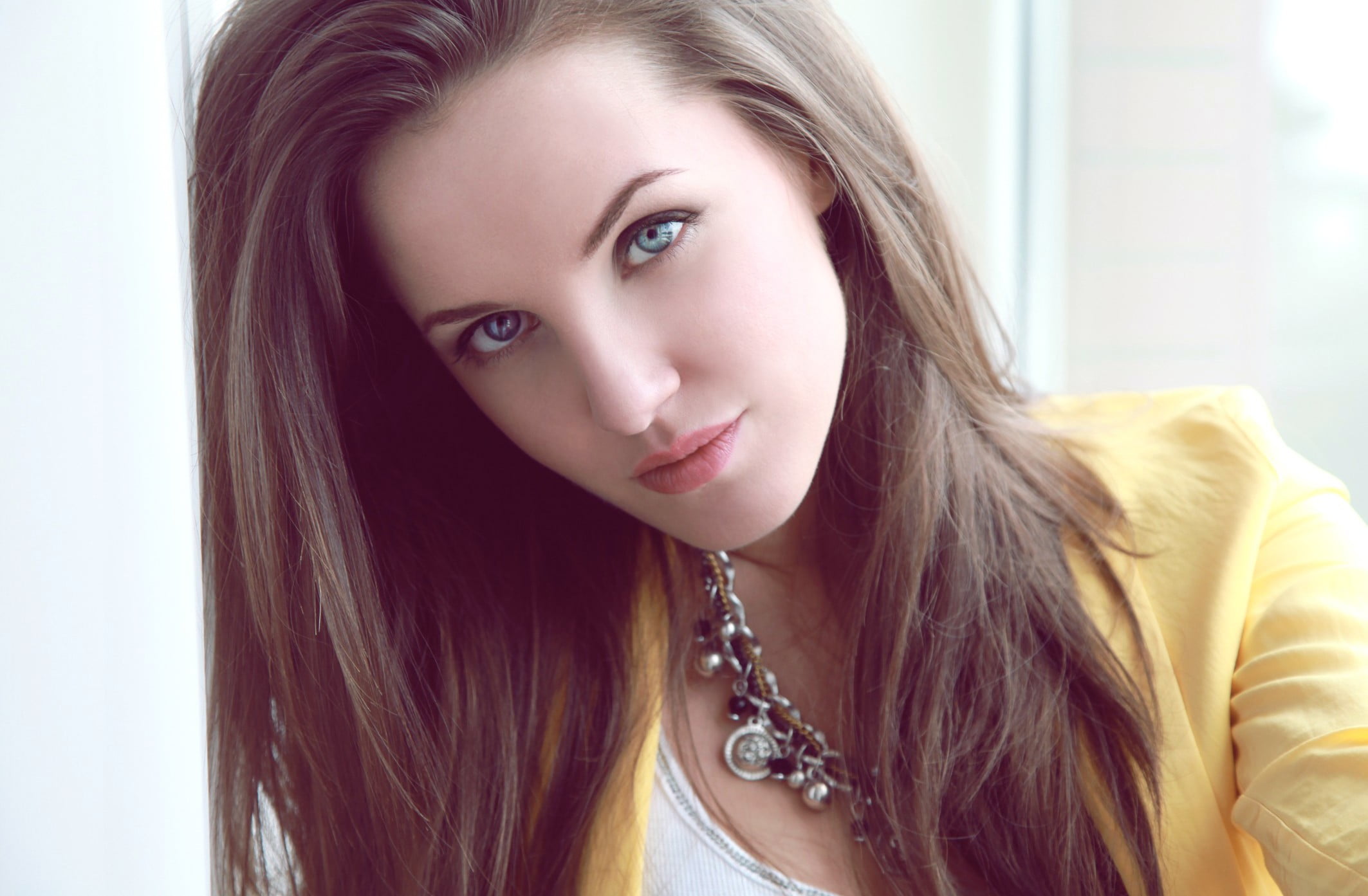 one person, portrait, lifestyles, necklace, hair, jewelry, blue eyes, long hair, hairstyle, brunette, looking at camera, blond hair, face, young women, HD Wallpaper