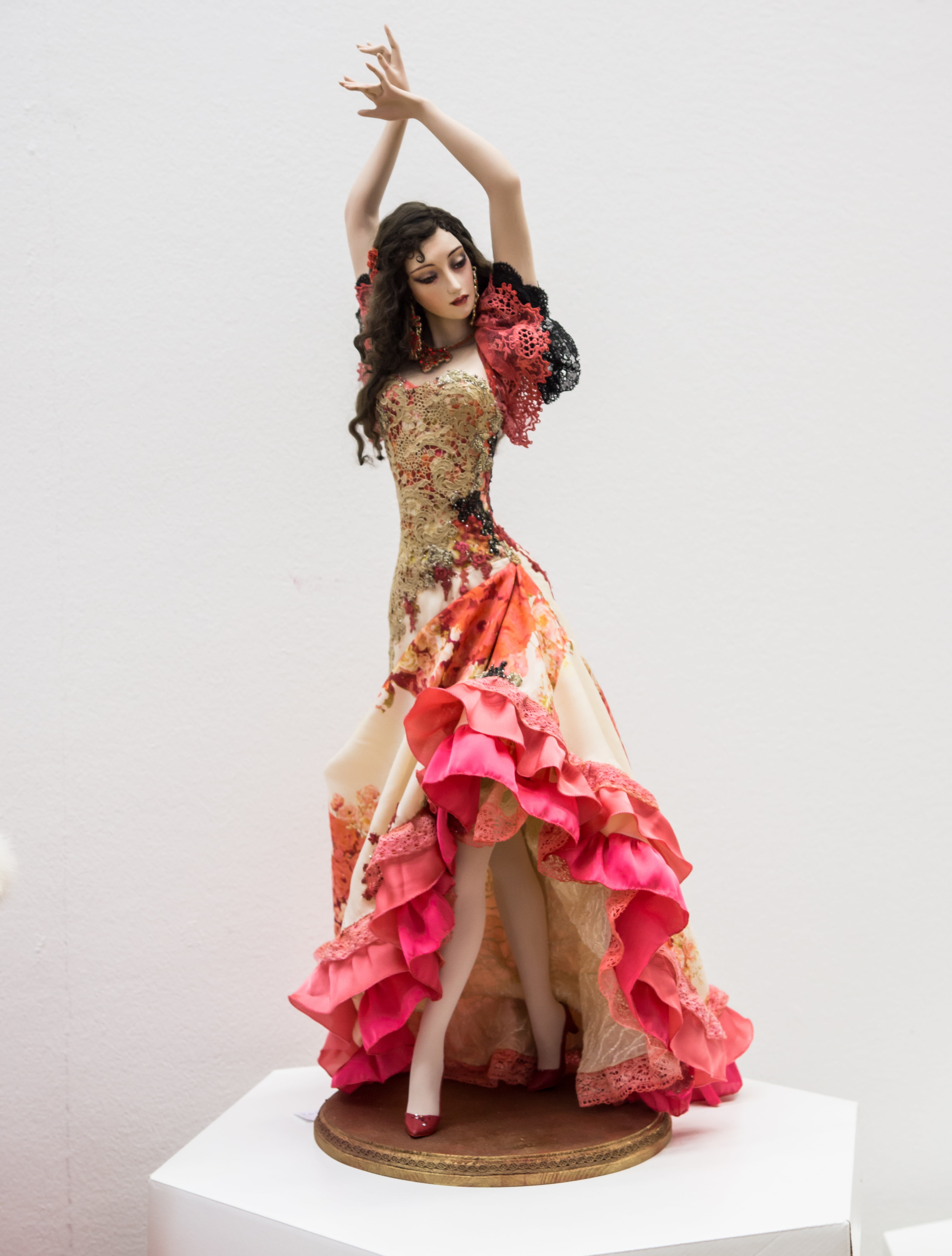 5K, human limb, standing, spanish woman, girl, smiling, brown, dancing, gypsy, red, ruffle, women, one person, front view, authors dolls, dress, adult, Phone HD Wallpaper