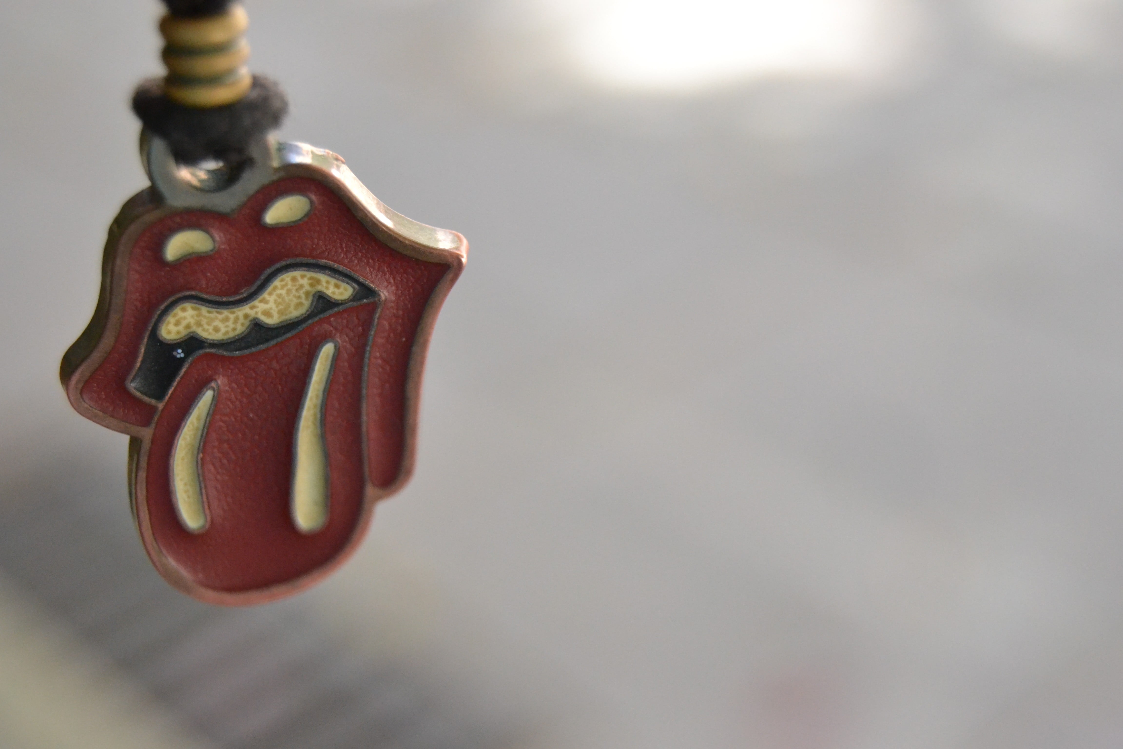 no people, rolling, stones, necklace, pendant, holiday, metal, indoors, animal themes, animal, creativity, 4K, art and craft, animal representation, focus on foreground, HD Wallpaper