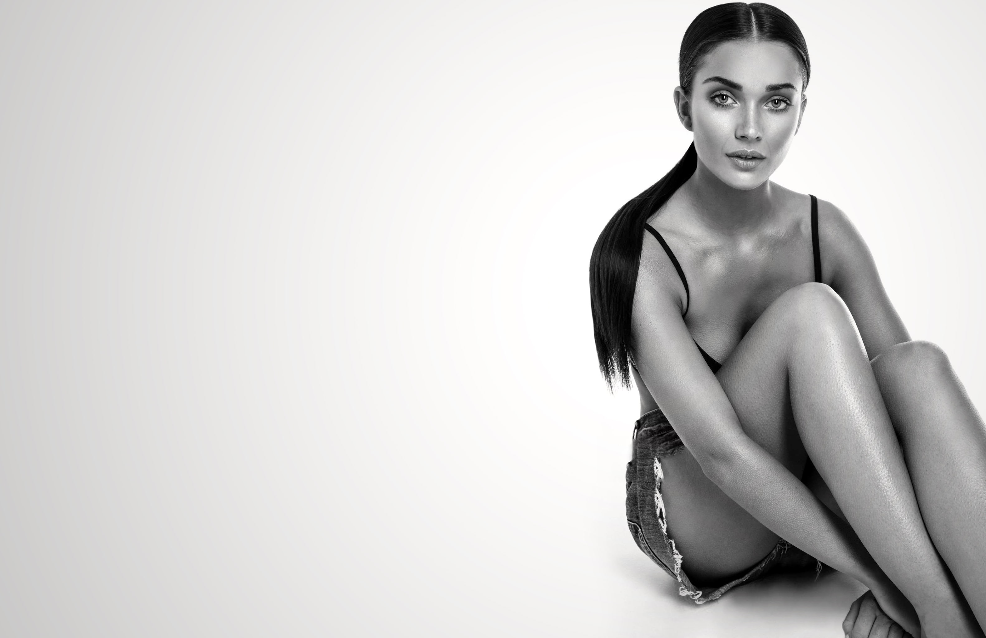 white background, hairstyle, copy space, indoors, adult, women, amy-jackson, looking at camera, sitting, front view, beauty, beautiful woman, portrait, HD Wallpaper