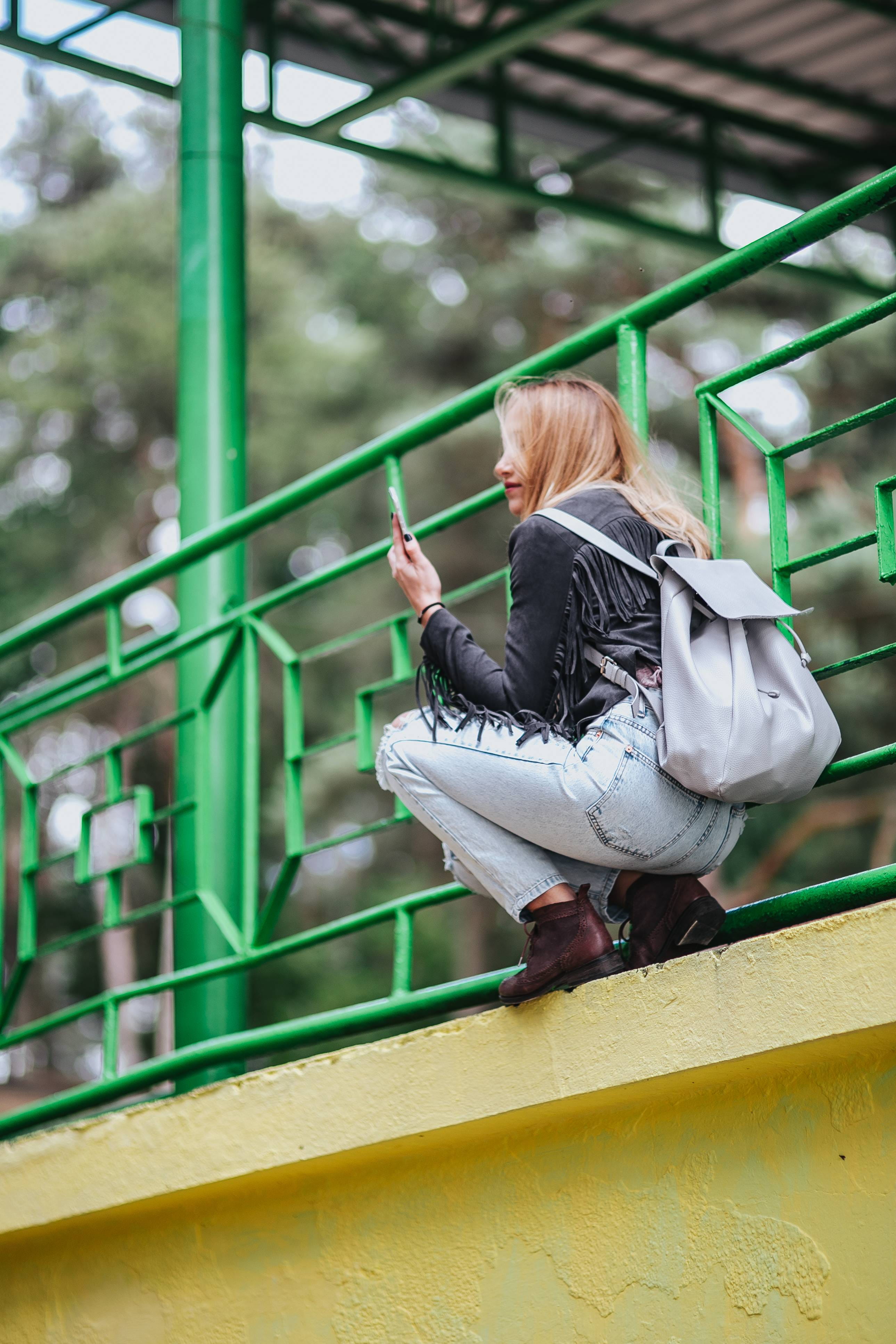 urban Scene, architecture, outdoors, adult, lifestyles, people, 4K, bird, focus on foreground, beautiful, pretty, staircase, one woman only, one Person, Phone HD Wallpaper