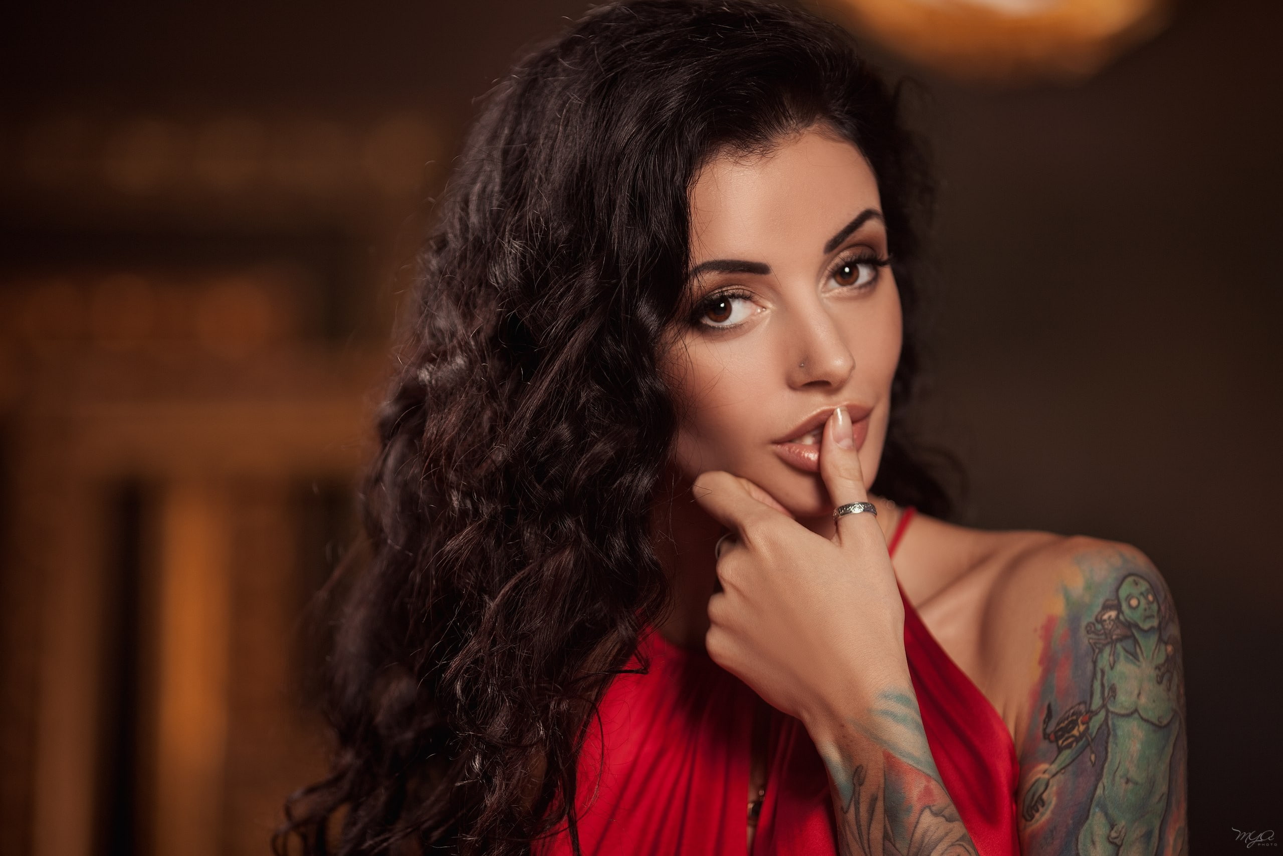 women, contemplation, beautiful people, hairstyle, tattoo, finger on lips, looking at camera, Any Sakharova, beauty, close-up, pierced nose, indoors, portrait, HD Wallpaper
