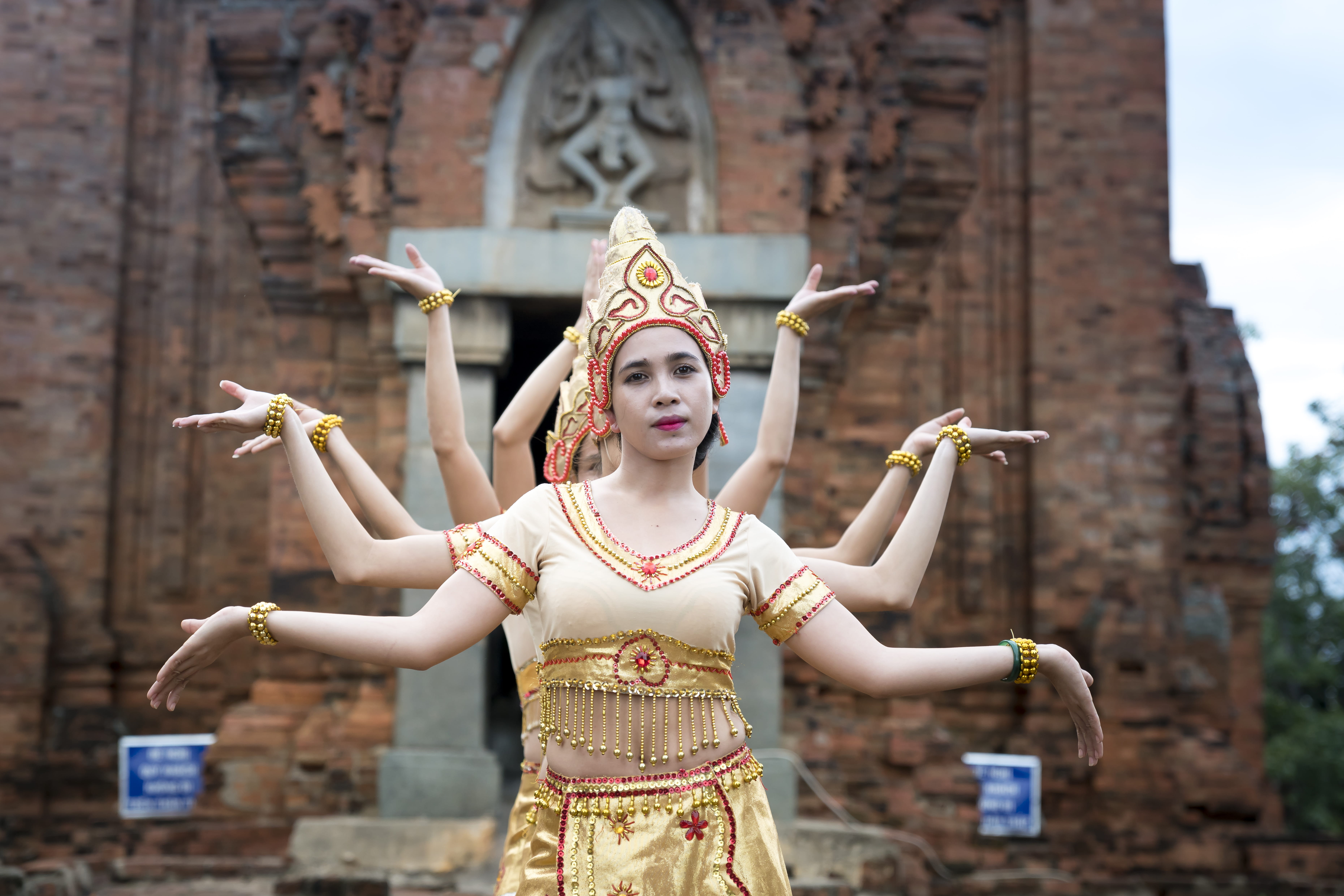 hands, top, 5K, fun, religion, building, culture, one person, wear, near, pose, dancers, wearing, costumes, architecture, place of worship, outfit, hand, HD Wallpaper