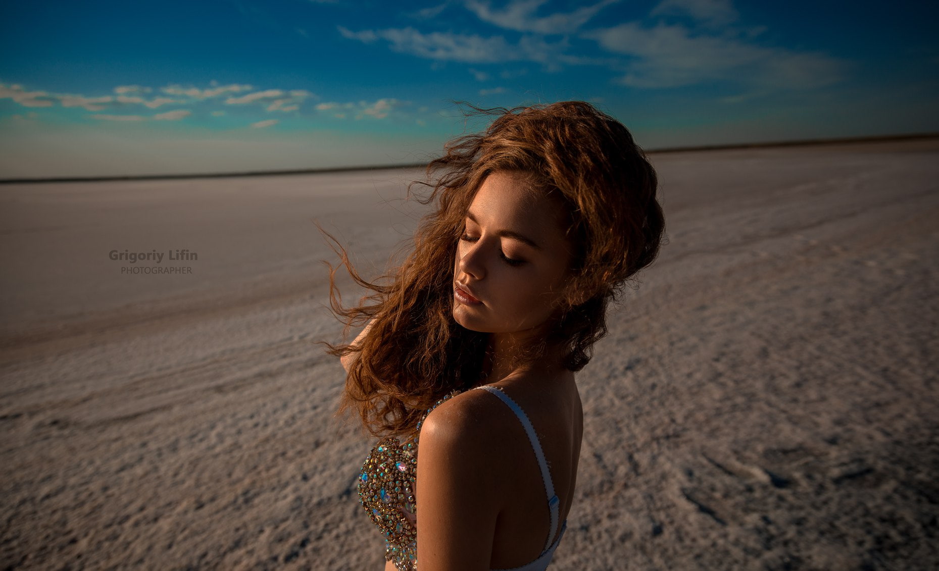 women, closed eyes, Alina Zaslavskaya, tanned, women outdoors, sand, portrait, 720P, Grigoriy Lifin, HD Wallpaper
