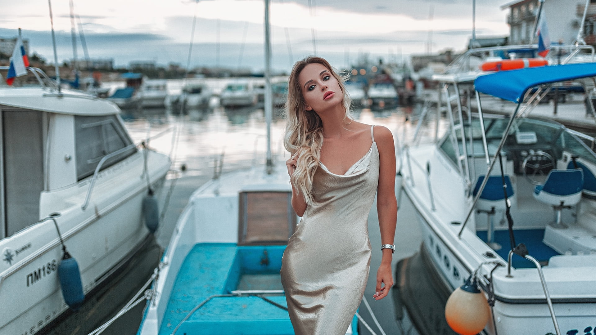 1080P, blonde, brunette, boat, Grigoriy Lifin, sea, watch, women, dress, women outdoors, HD Wallpaper