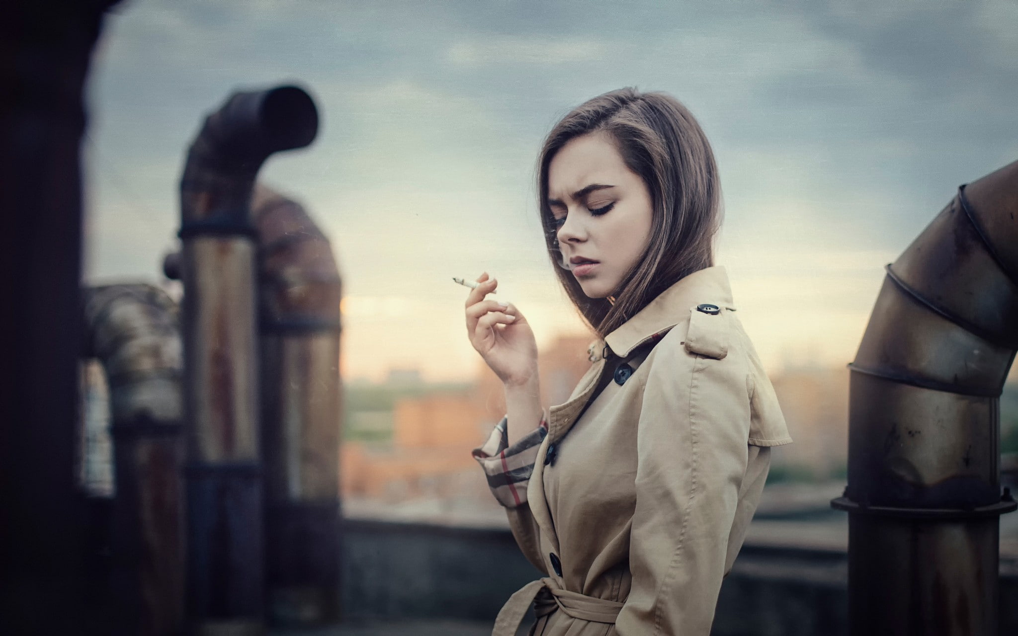 closed eyes, smoking, coats, women, model, brunette, cigarettes, 1080P, rooftops, trench coat, burberry, HD Wallpaper