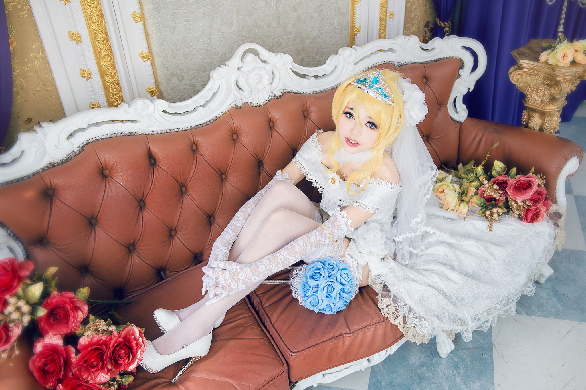 yellow hair, sitting, model, long hair, bouquets, white stockings, flowers, wedding dress, rose, women, high heels, couch, Asian, 1080P, white dress, cosplay, HD Wallpaper