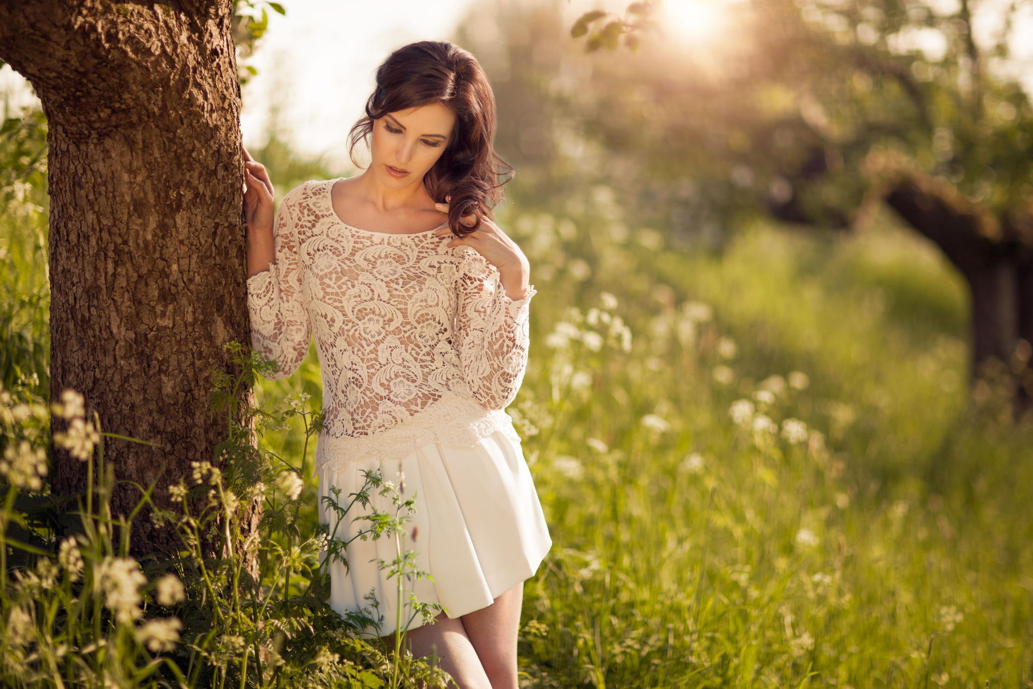 light, greens, photographer, 1080P, girl, flowers, Maarten Quaadvliet, tenderness, HD Wallpaper