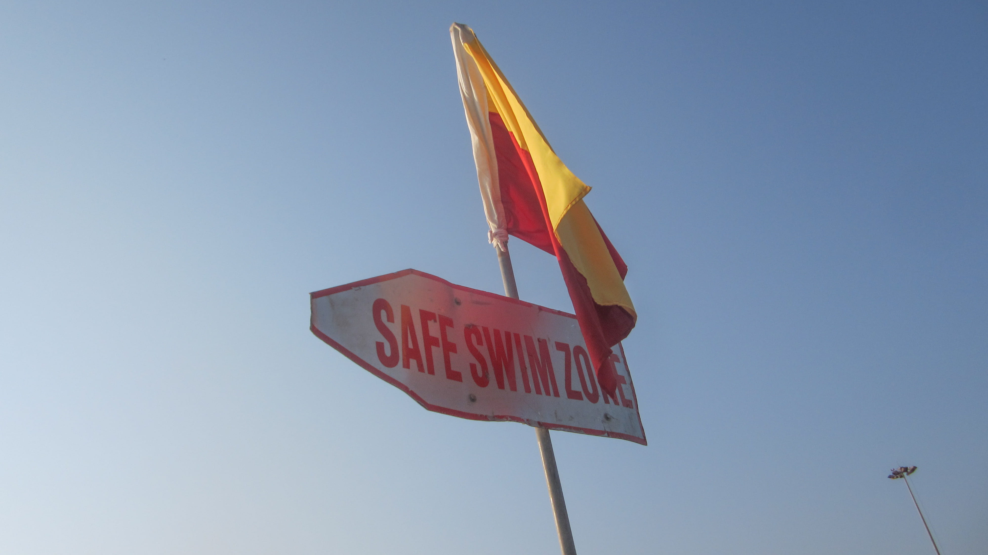 environment, sky, blue, 4K, symbol, independence, low angle view, bay watch, patriotism, india, flag, national icon, outdoors, clear sky, sign, beach, HD Wallpaper