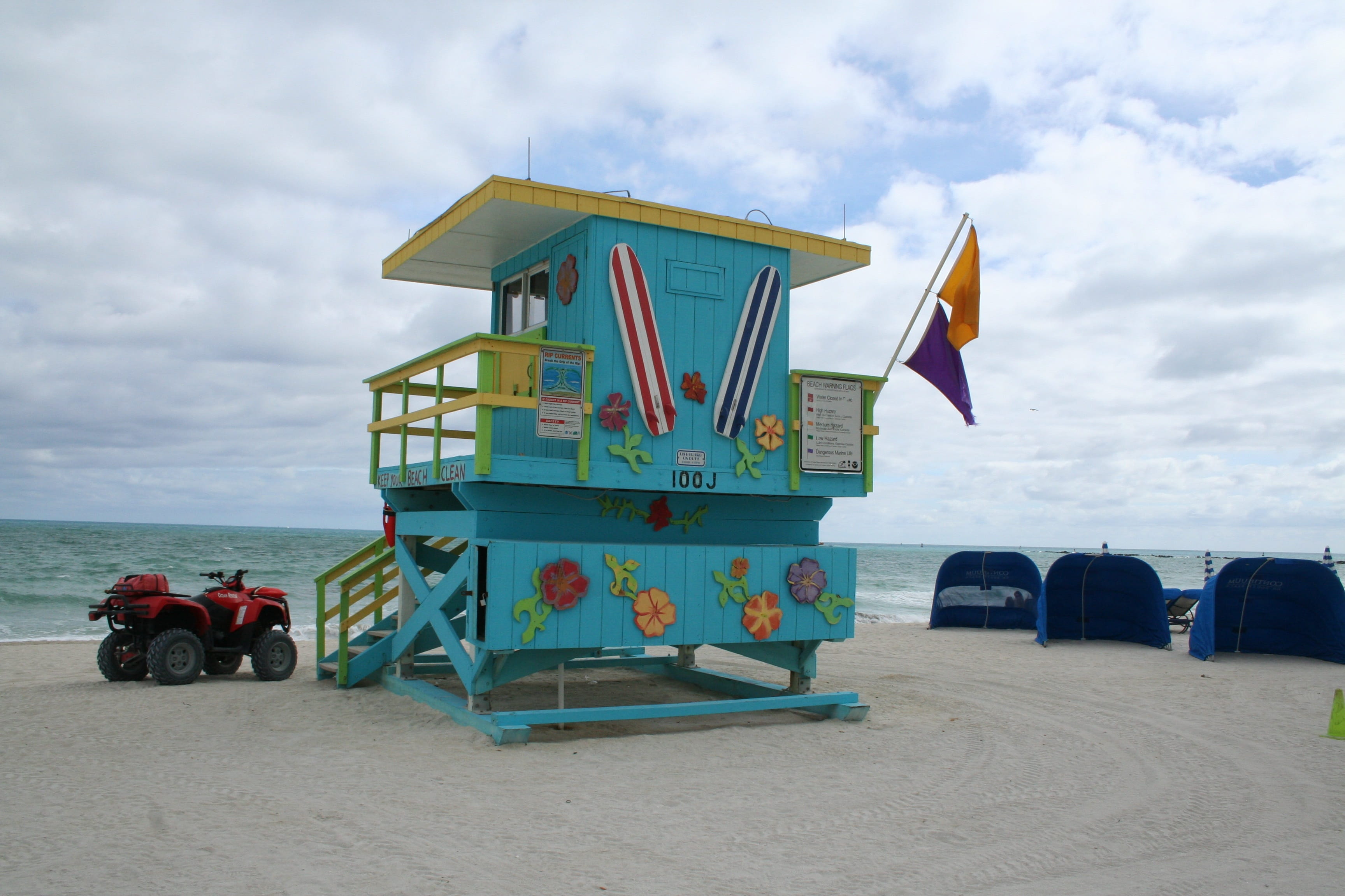land, sand, water, no people, 2K, Chairs, Watch, sky, Bay, Miami Beach, bay watch, mode of transportation, built structure, lifeguard hut, flag, day, beach, HD Wallpaper