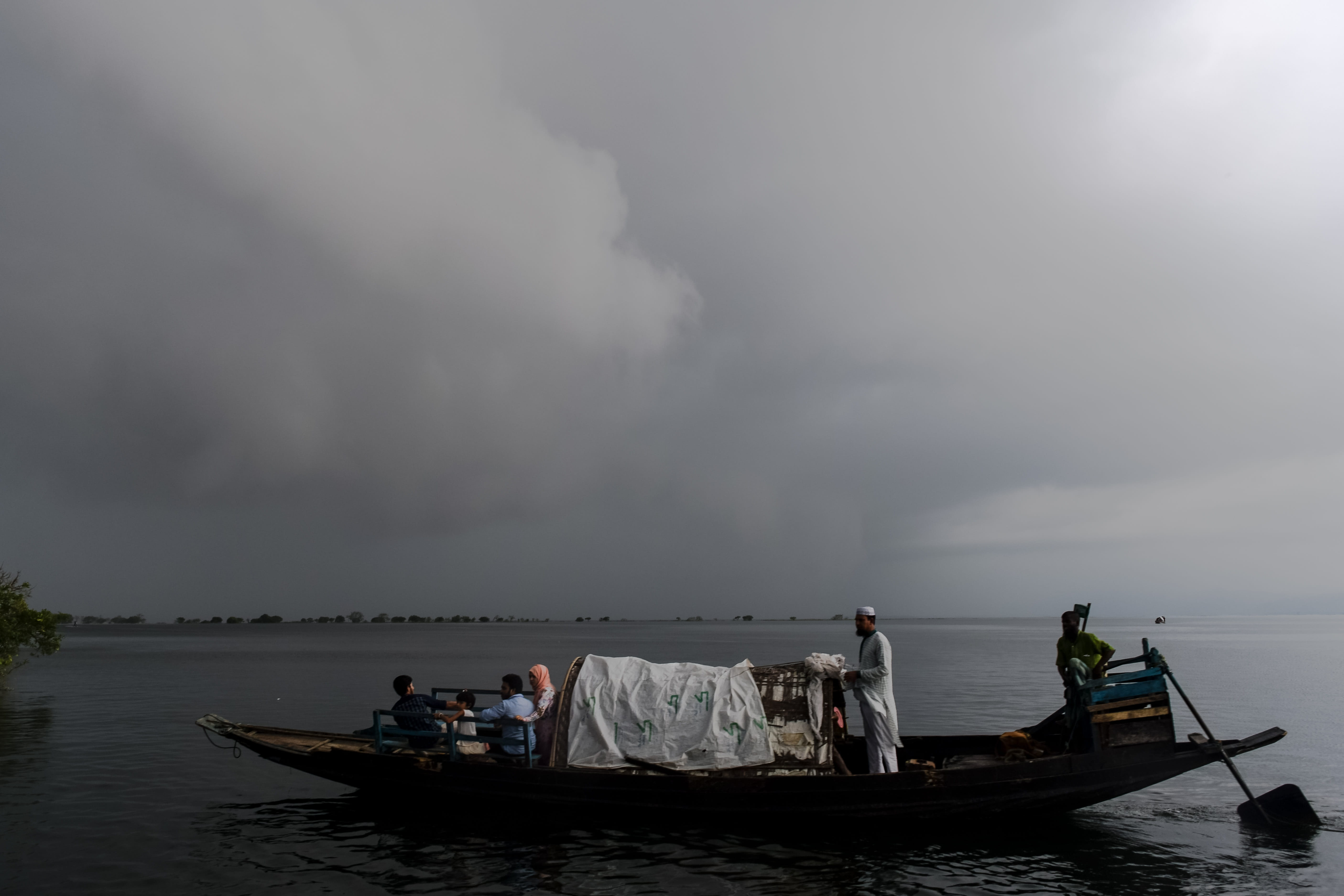 vacation, river, scenic, bichnakandi, mode of transportation, occupation, real people, fishing industry, boat, landscape, nature, summer, lake, clouds, HD Wallpaper