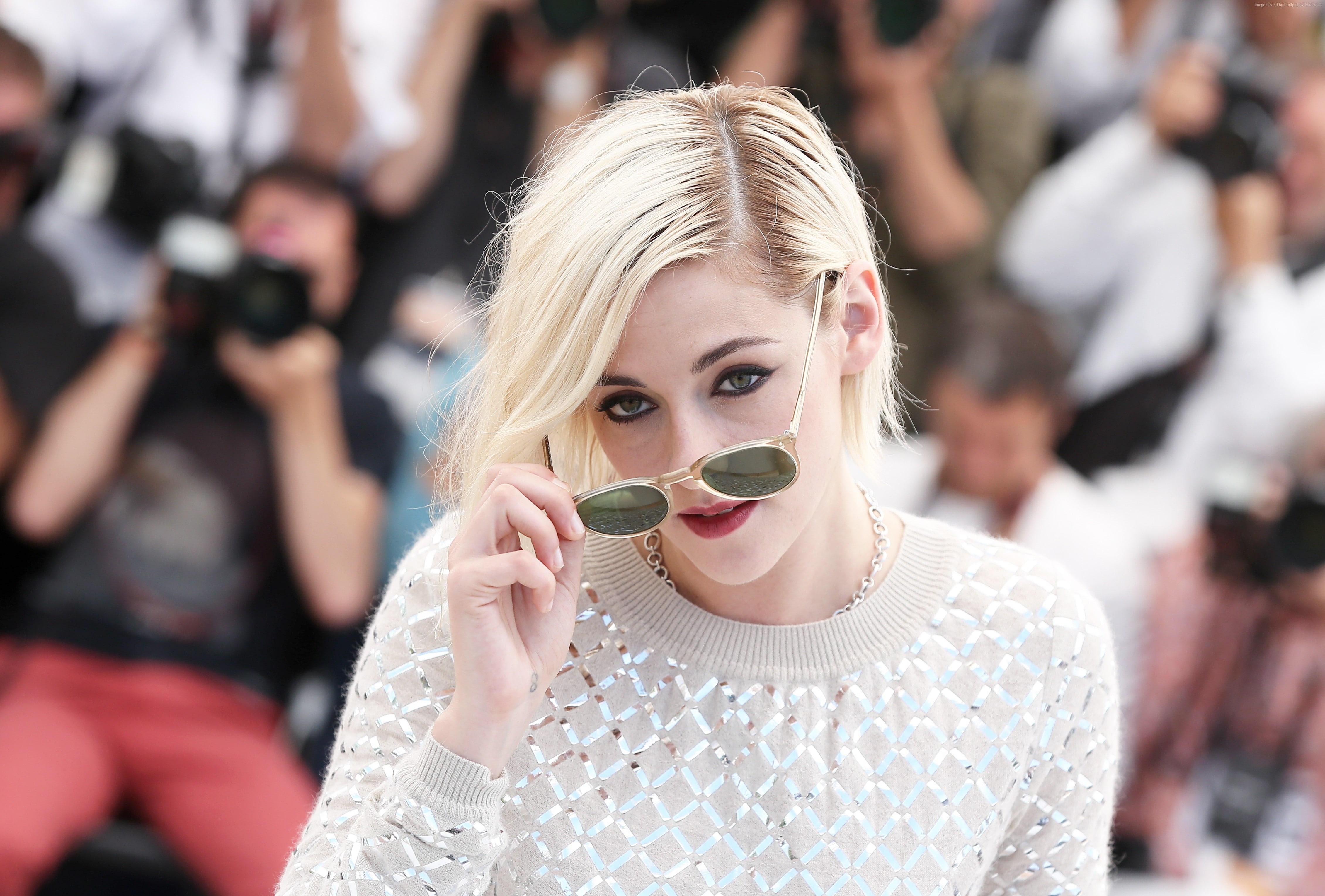 Cannes Film Festival 2016, hair, incidental people, young adult, actress, beautiful woman, front view, Cannes 2016, beauty, blond hair, photography themes, HD Wallpaper