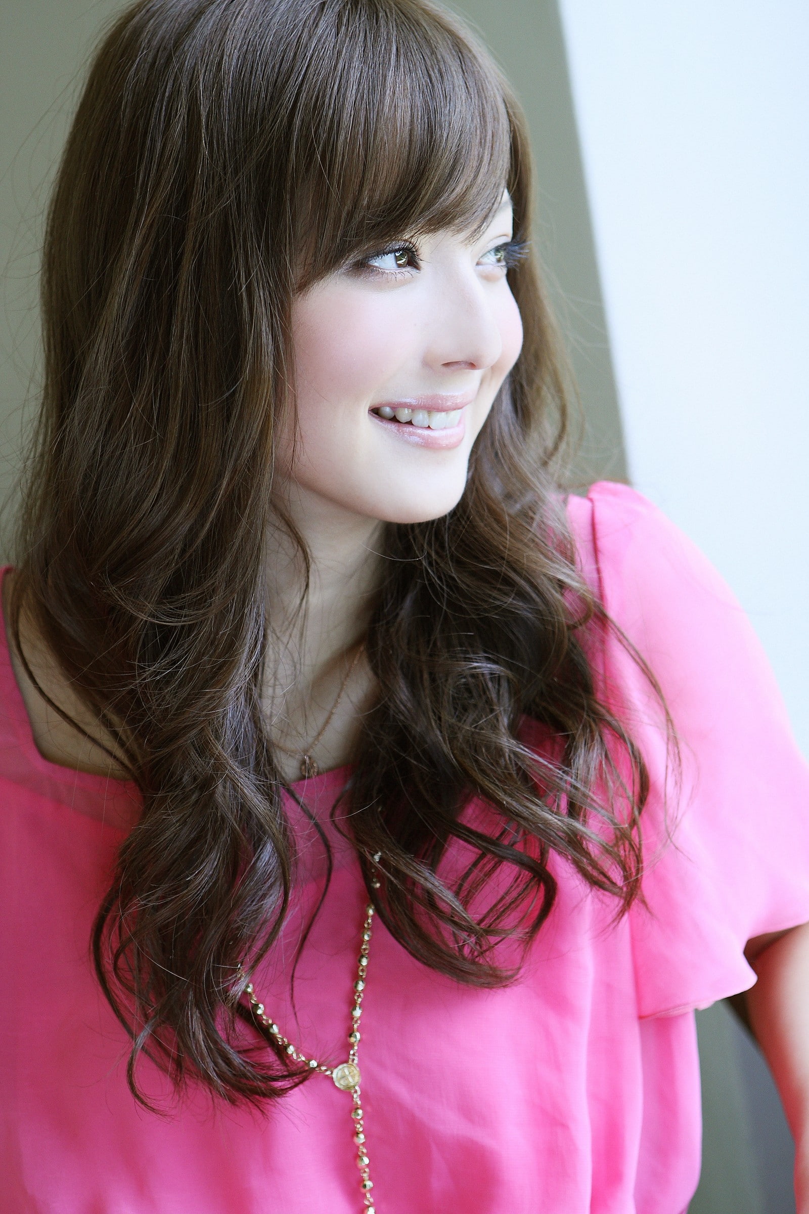 looking away, necklace, smiling, Japanese, Sasaki Nozomi, Asian, brunette, 1080P, model, women, Phone HD Wallpaper