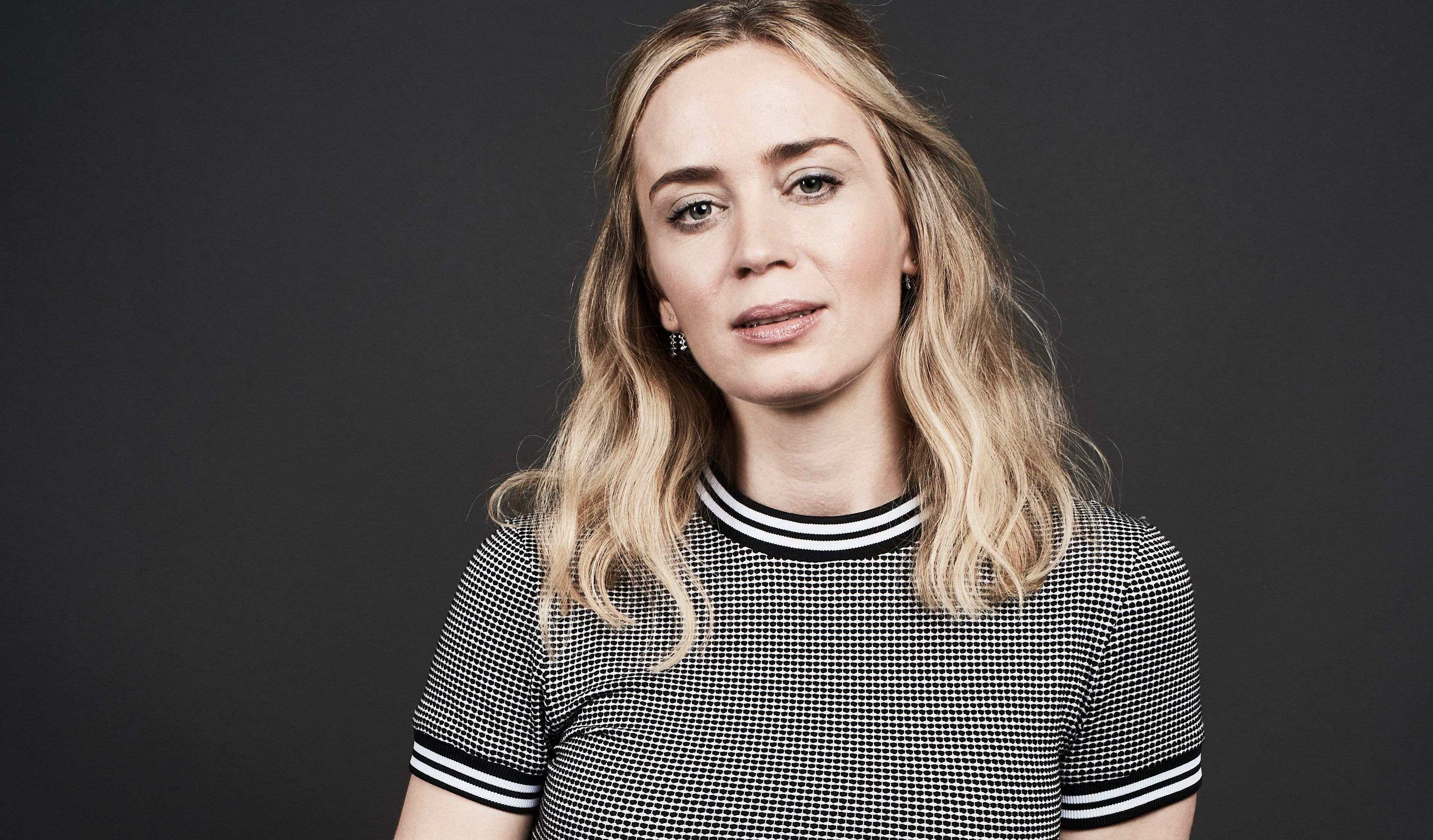 2K, emily, blunt, HD Wallpaper