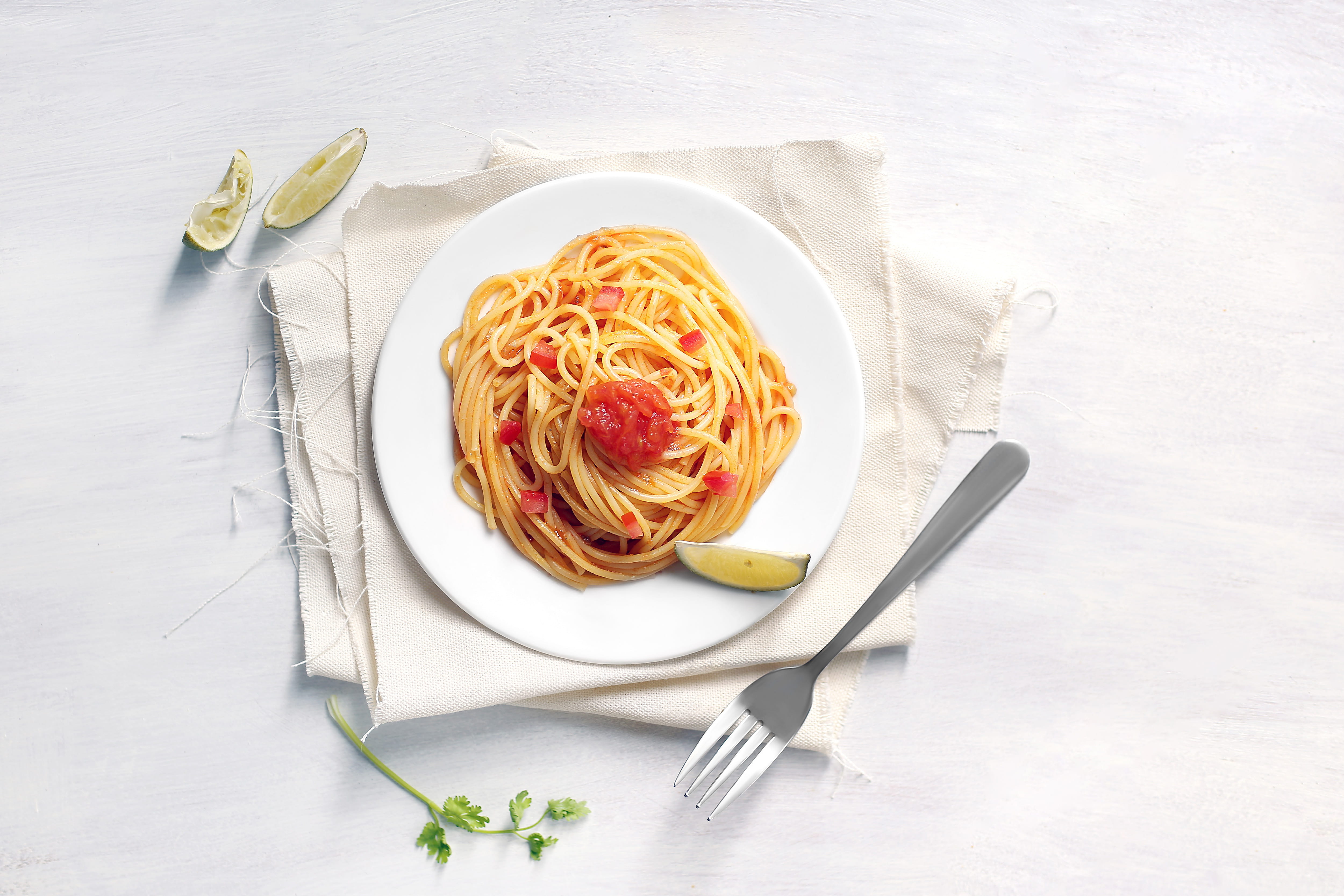 eating utensil, studio shot, tomato sauce, garnish, ready-to-eat, high angle view, healthy eating, food and Drink, wellbeing, vegetable, crockery, fork, HD Wallpaper