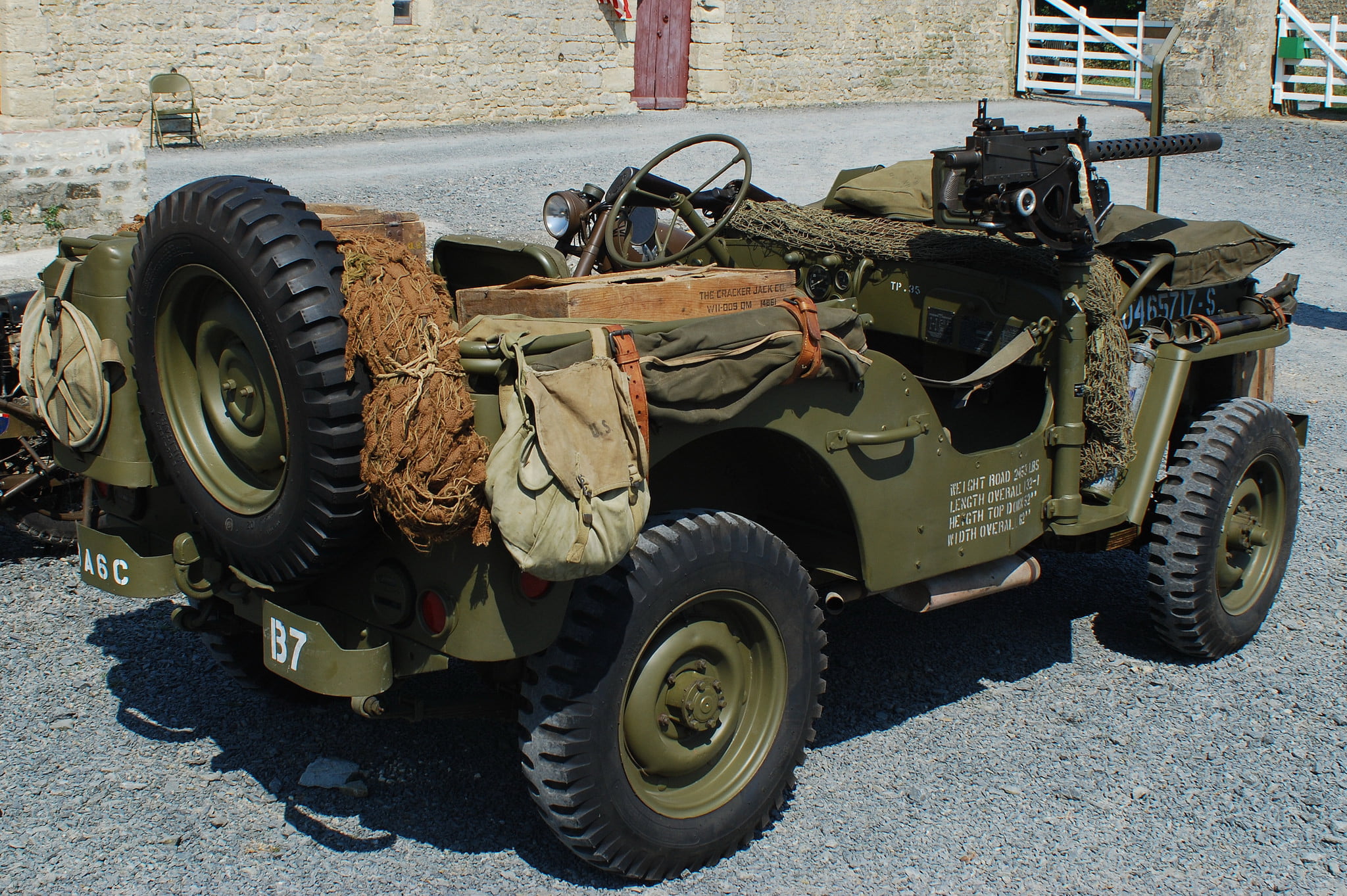 times, motor vehicle, deterioration, street, war, mode of transportation, " Willis-MVandquot;, no people, architecture, wheel, Jeep, run-down, Willys MB, HD Wallpaper