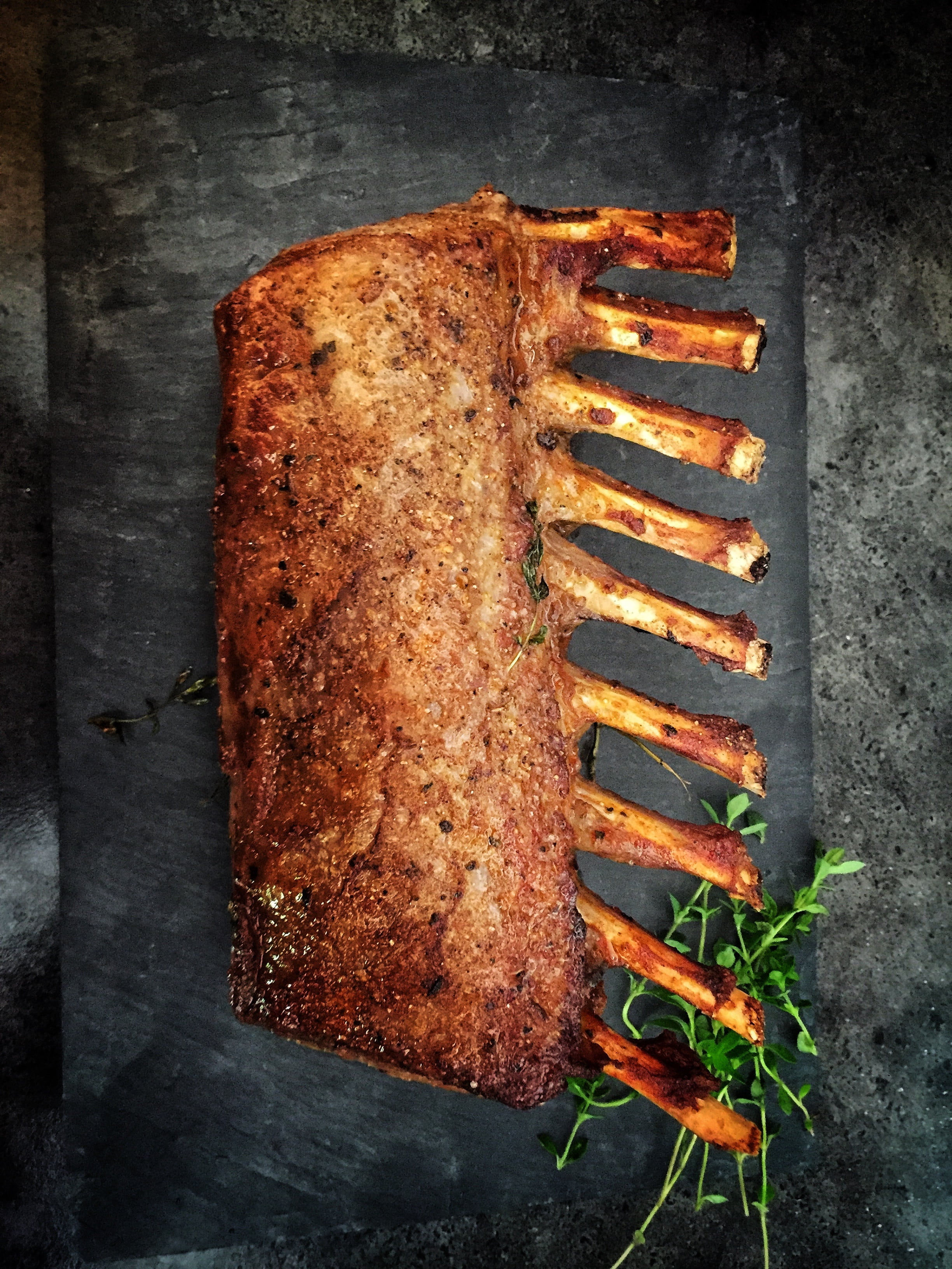 chef, red meat, comfort food, meal, cooking, bread, dinner, ribs, food, grilled, metal, high angle view, meat, 2K, bone, barbecue, bbq, food and drink, Phone HD Wallpaper