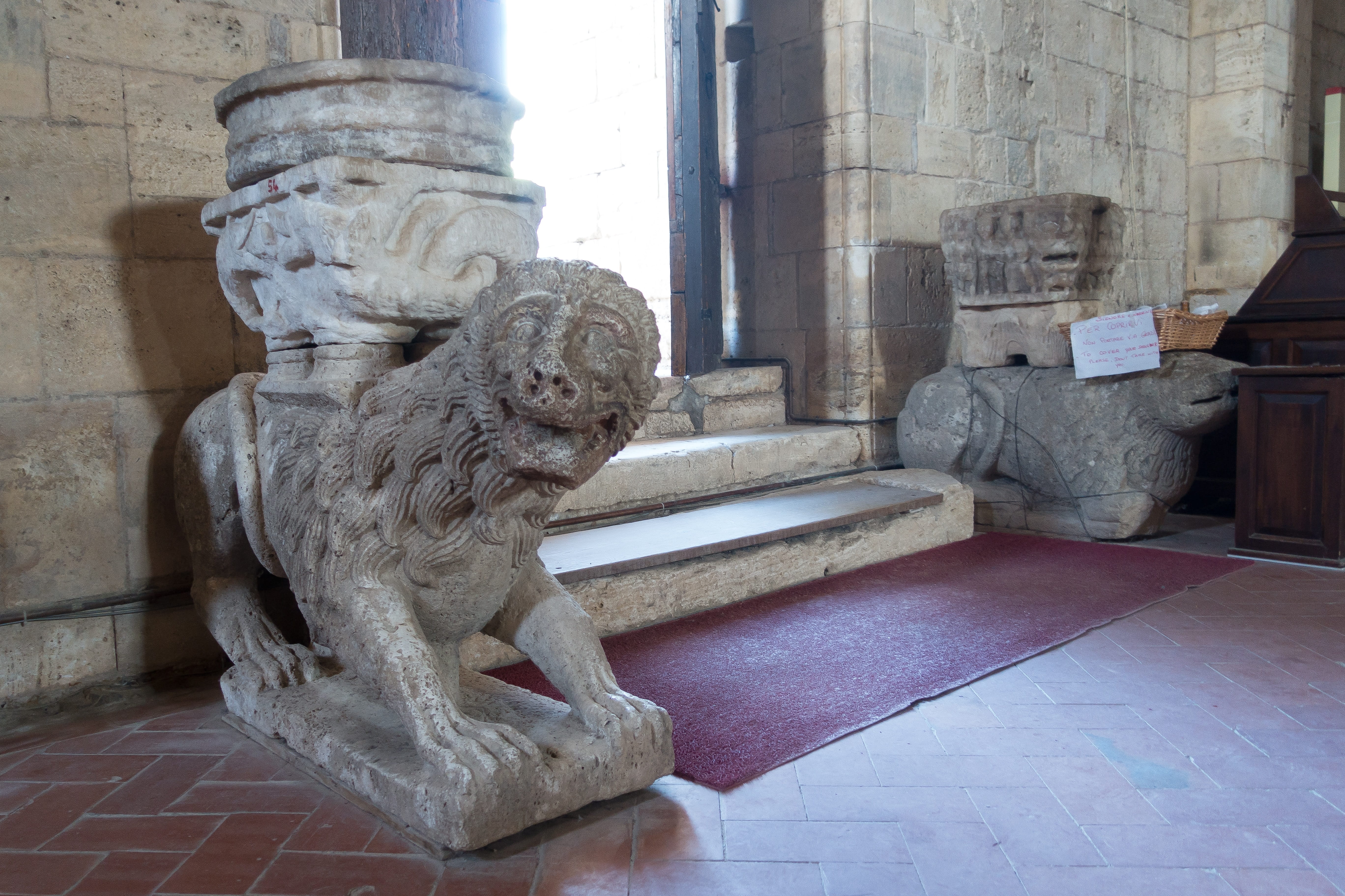 montalcino, building, carving - craft product, religion, human representation, built structure, architecture, craft, day, creativity, building exterior, HD Wallpaper