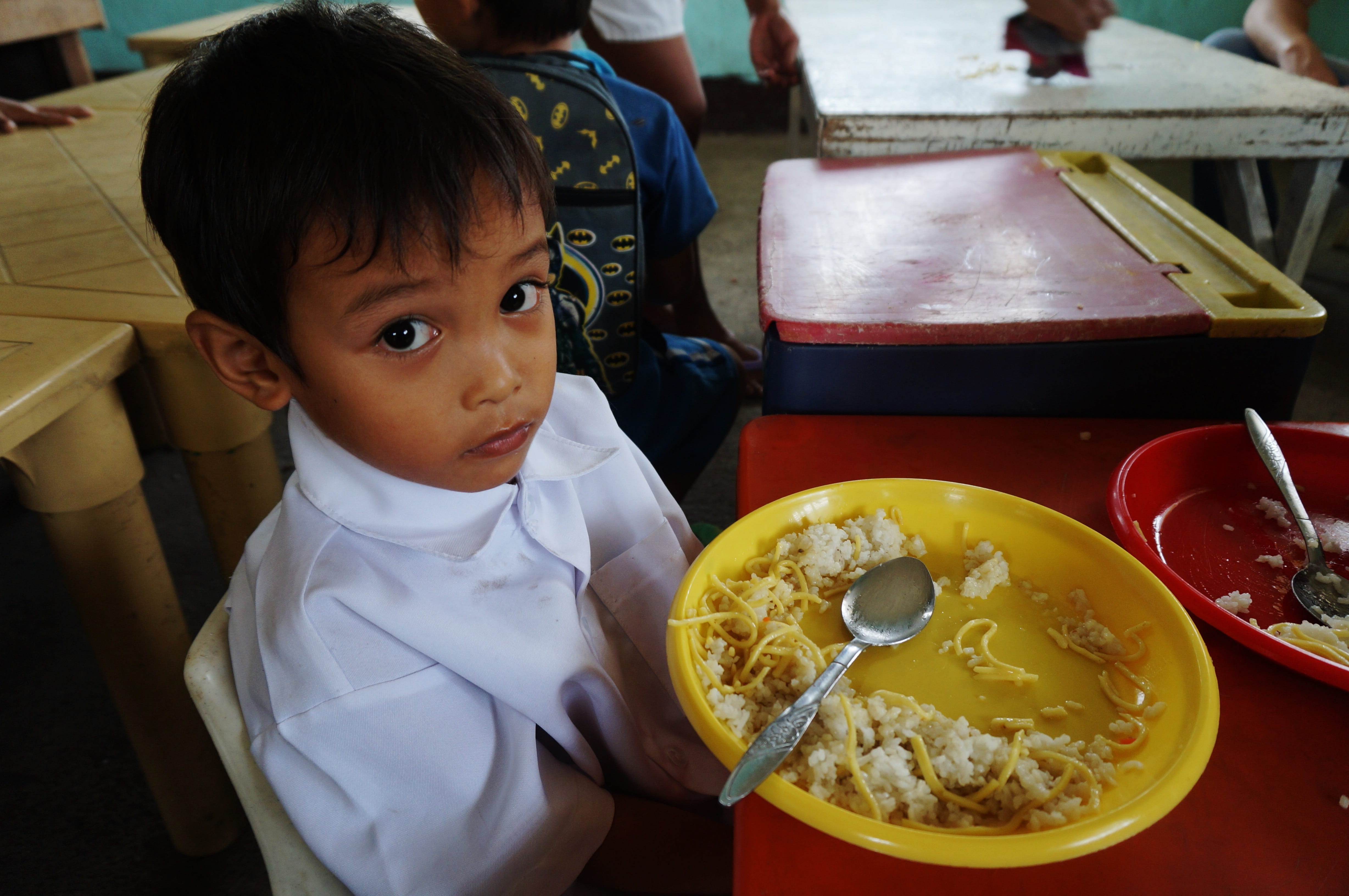 student, 4K, island, Philippines, real people, one person, people, pasta, kid, innocence, one boy only, children only, men, front view, childhood, lunch, HD Wallpaper