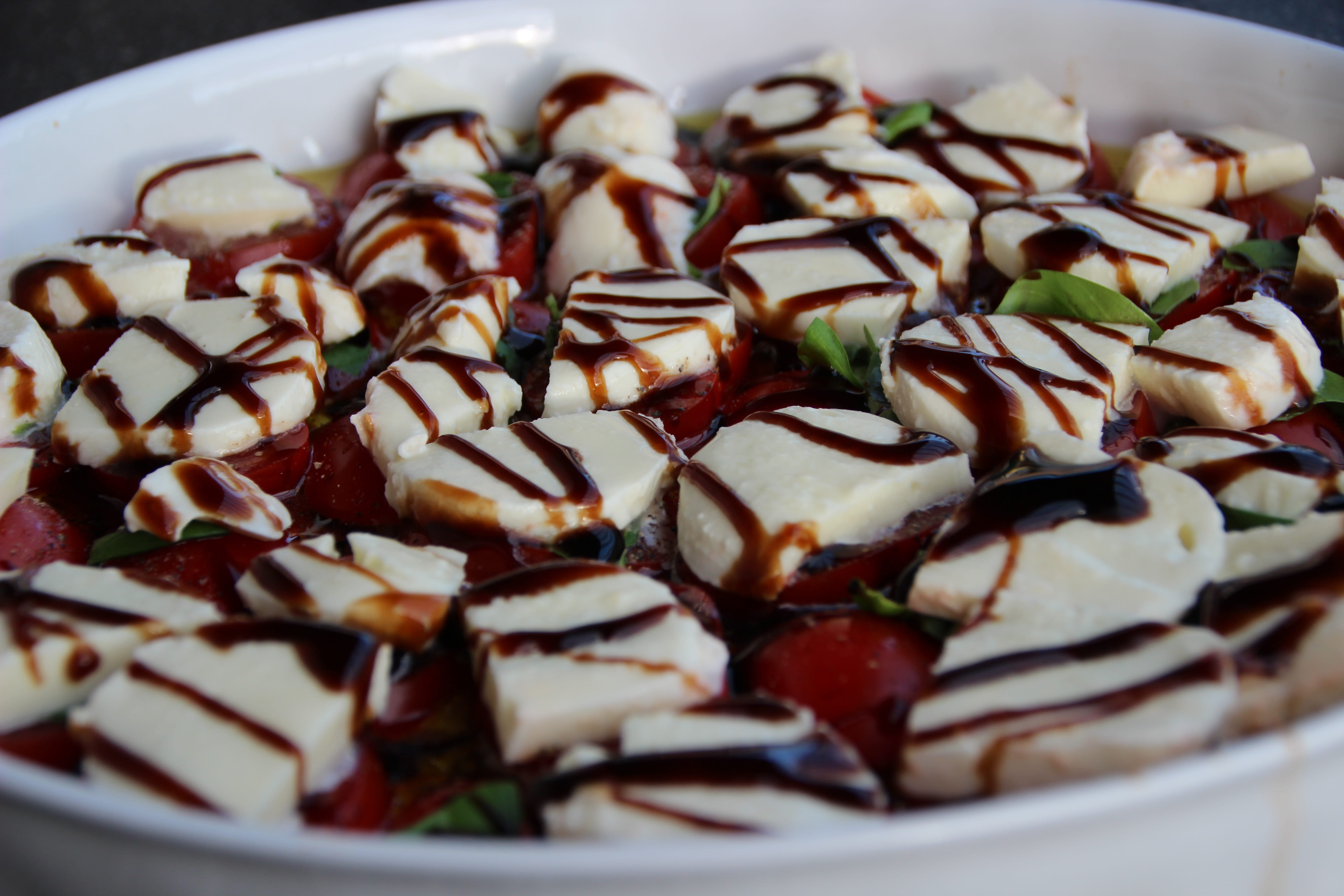 dessert, wellbeing, food and drink, no people, 5K, plate, close-up, vegetarian food, indoors, starter, balsamic vinegar, italian food, tomatoes, focus on foreground, HD Wallpaper