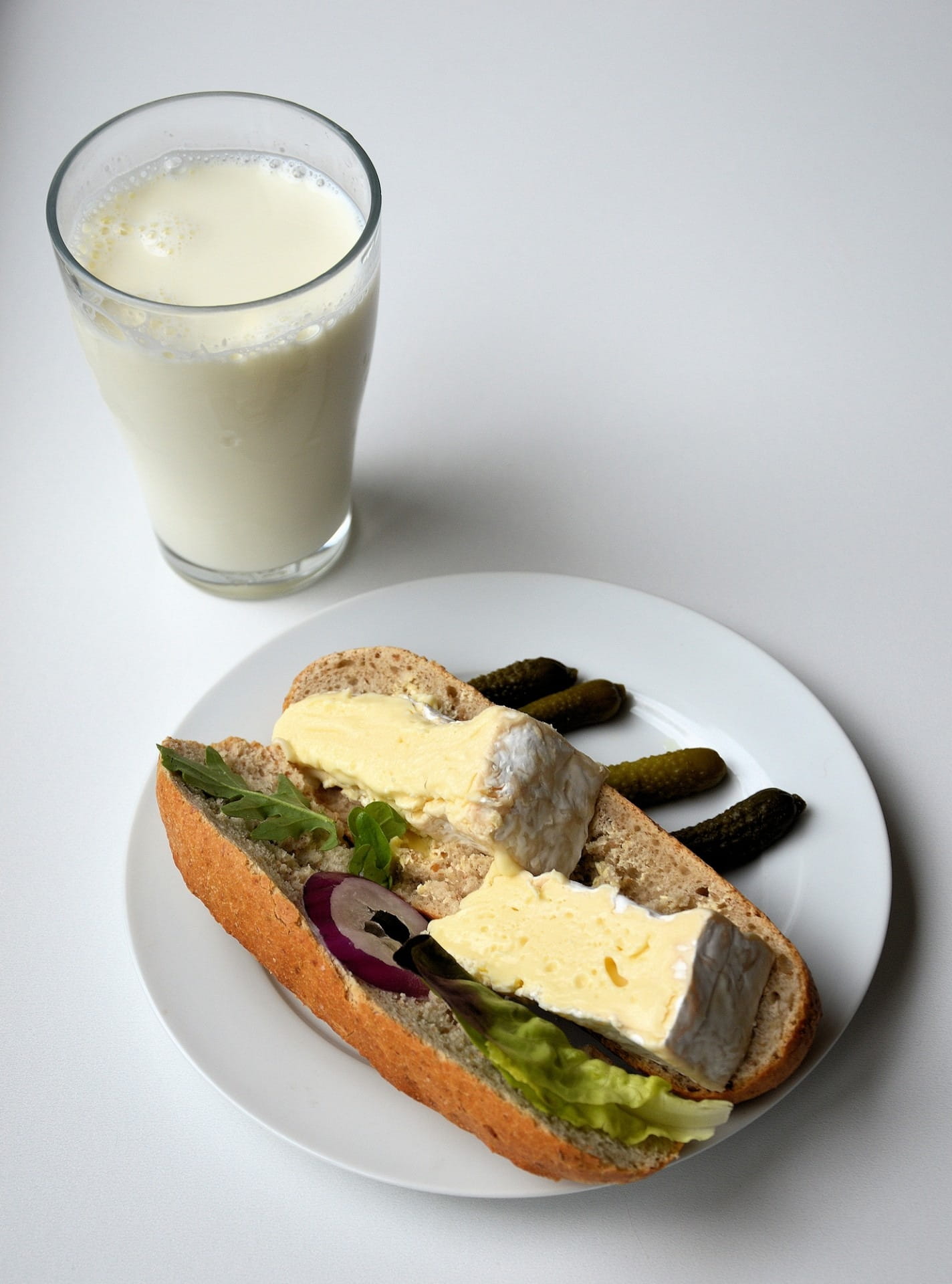 beside, dairy, drinking glass, no People, catering, snack, indoors, ready-to-eat, tasty, prepared, wellbeing, meal, Sandwich, gourmet, Milk, cold, temptation, Phone HD Wallpaper