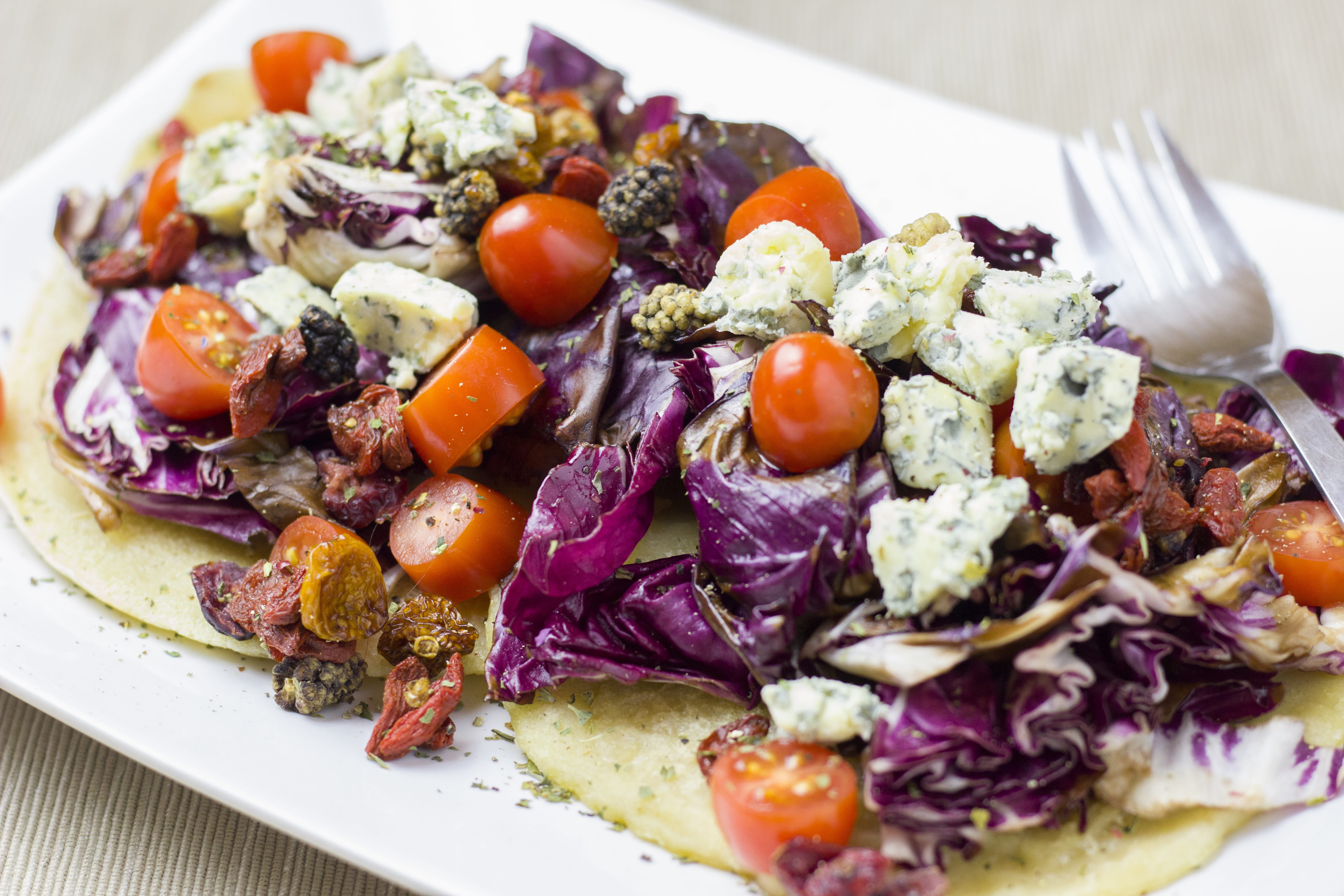 vitaminhaltig, dinner, kitchen, pancake, cabbage, close-up, onion, court, tomatoes, eating utensil, vitamins, ready-to-eat, purple, fruit, blue cheese, HD Wallpaper