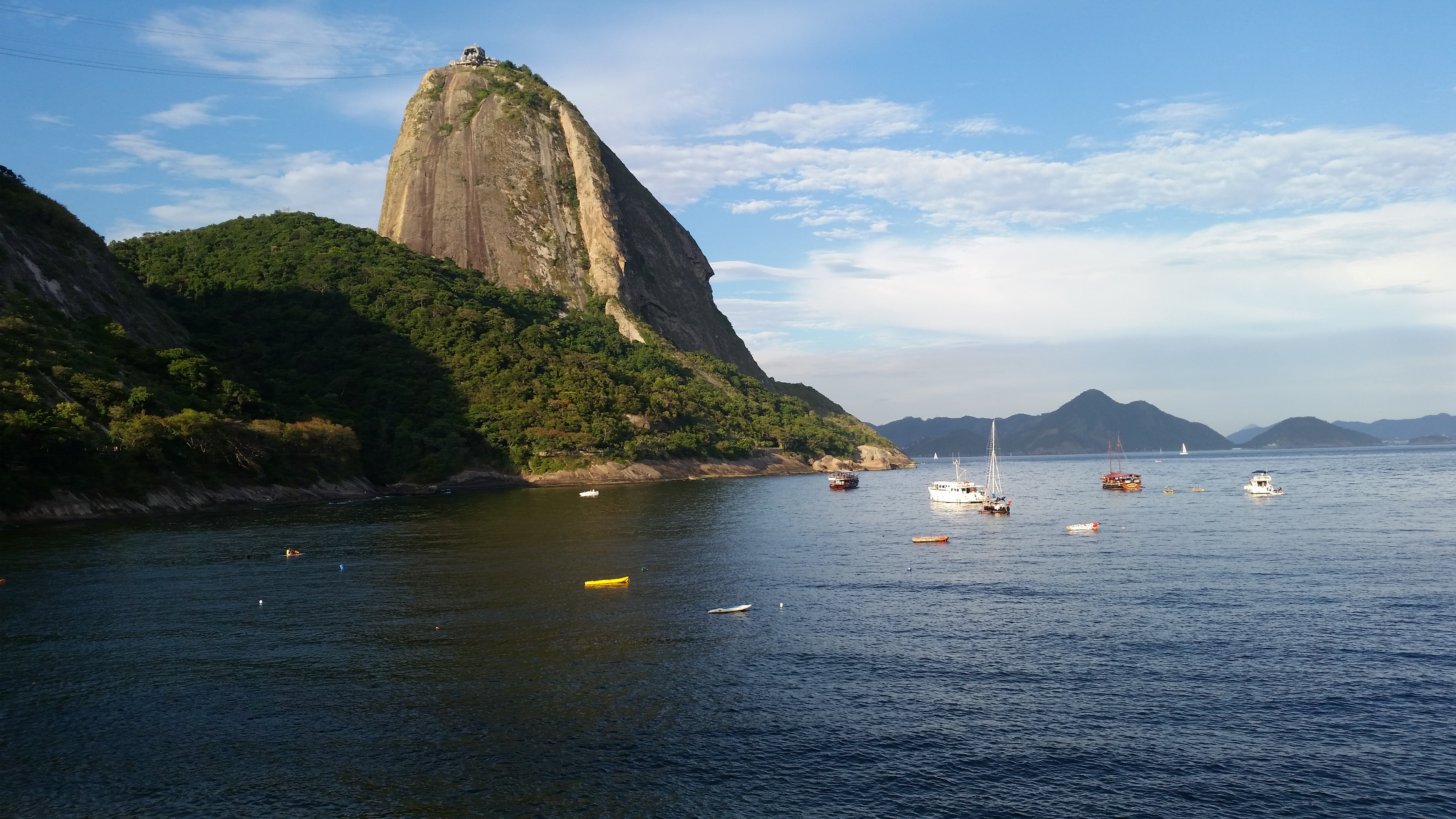 sugar loaf pão de açúcar, non-urban scene, mountain range, day, rio de janeiro, outdoors, urca, beauty in nature, red beach, tranquil scene, water, mar, HD Wallpaper