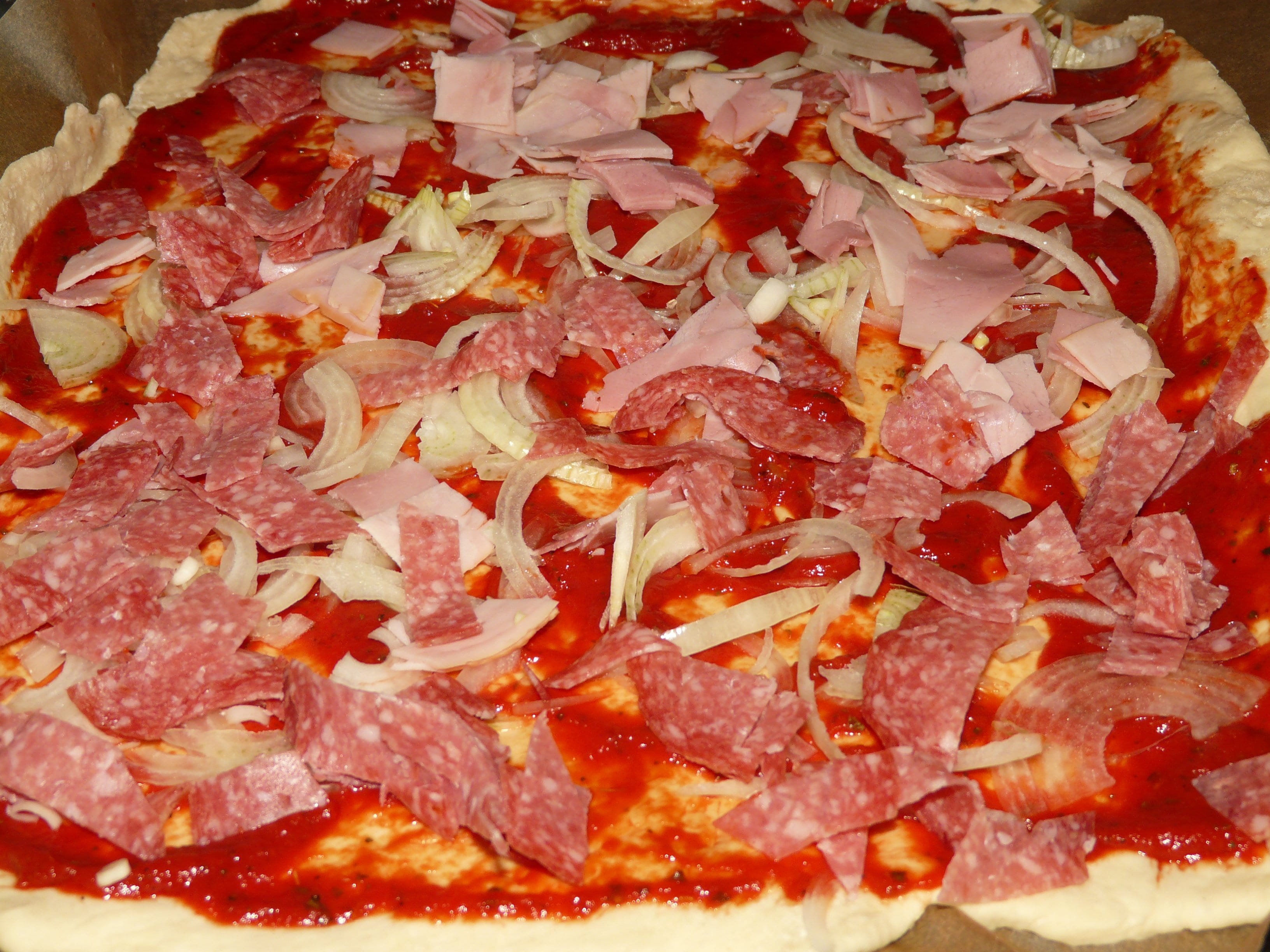 spice, chopped, sausage, close-up, indoors, full frame, no people, ingredient, food, ham, pizza, eat, pizza topping, high angle view, red, pasta, salami, HD Wallpaper