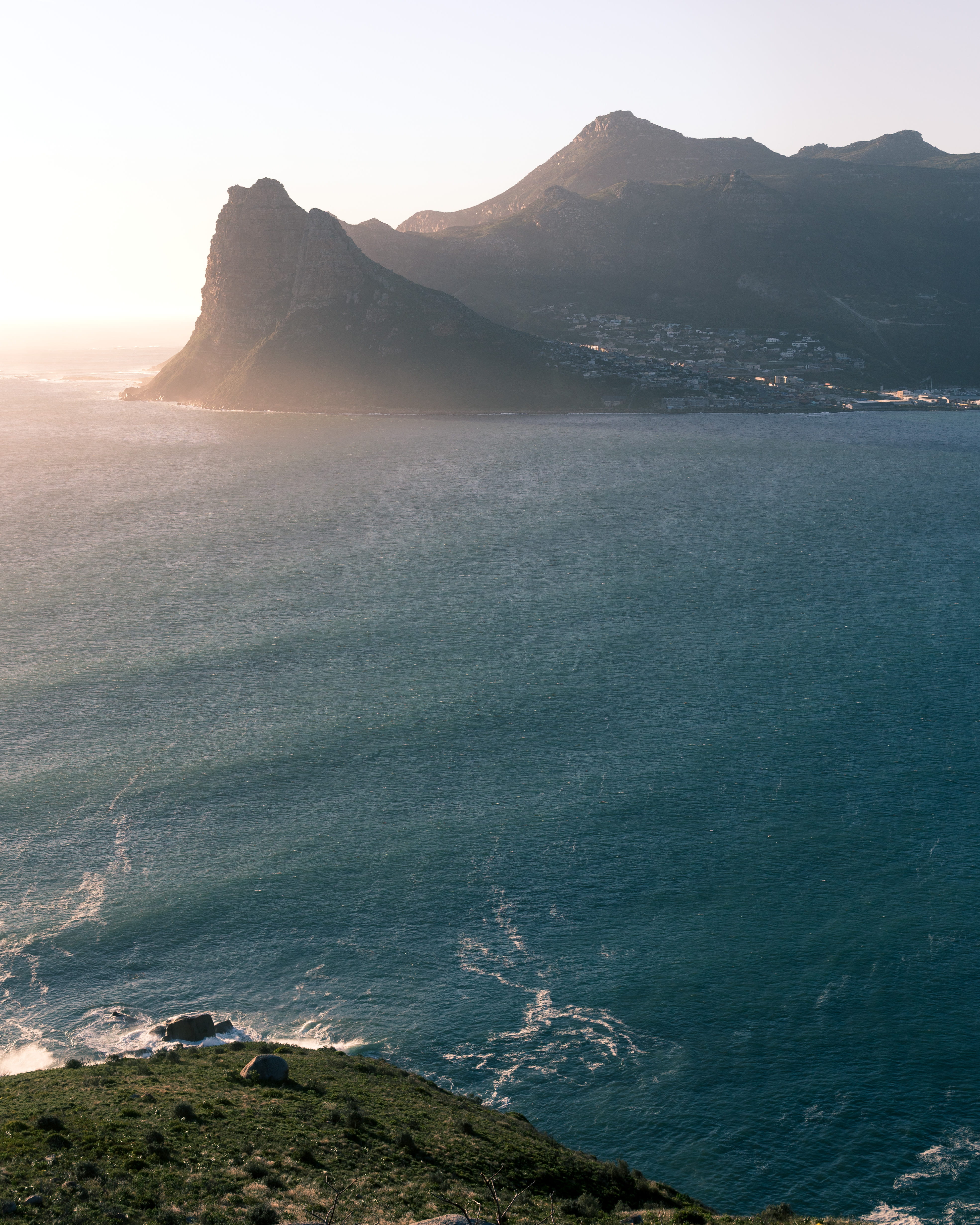 chapmans peak drive, mountain, day, mountain range, land, hilltop, cloud, scenics - nature, no people, water, fog, non-urban scene, beach, tranquil scene, Phone HD Wallpaper