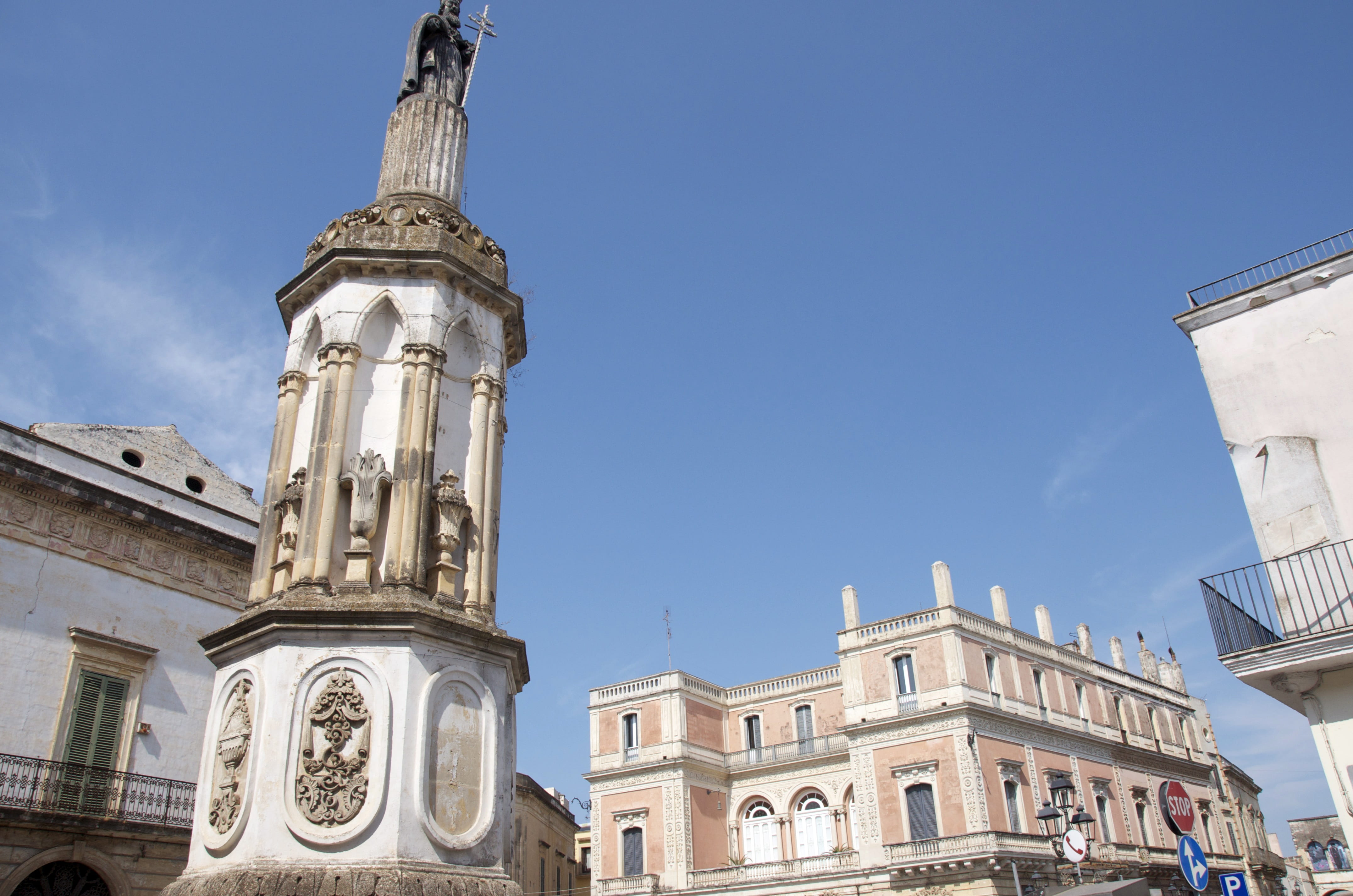 travel, built structure, 4K, spirituality, no people, travel destinations, puglia, tourism, the past, italy, south, belief, religion, low angle view, clock, HD Wallpaper