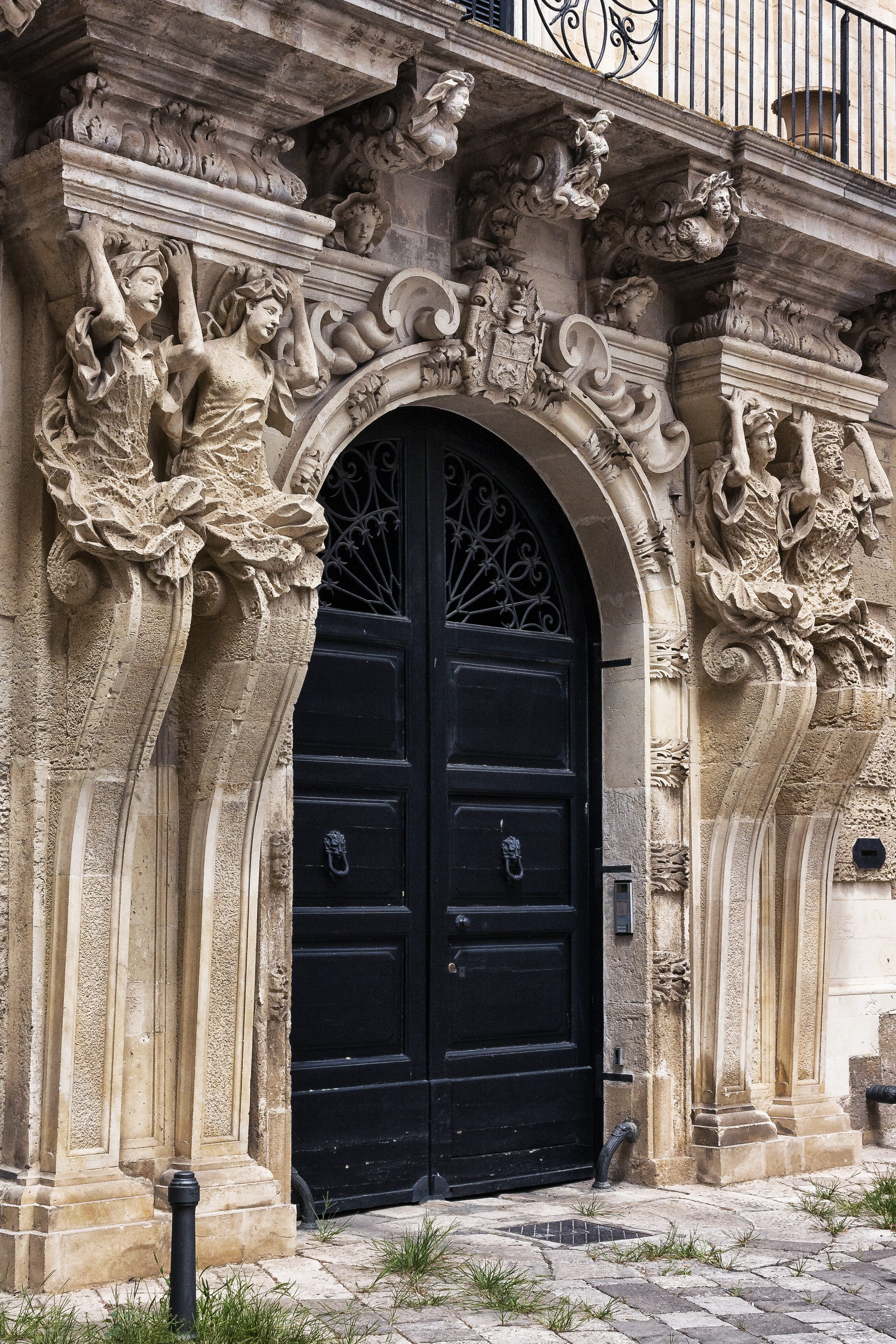 security, outdoors, in salento, closed, arch, architecture, lecce, building, bas relief, art and craft, representation, entrance, human representation, Phone HD Wallpaper