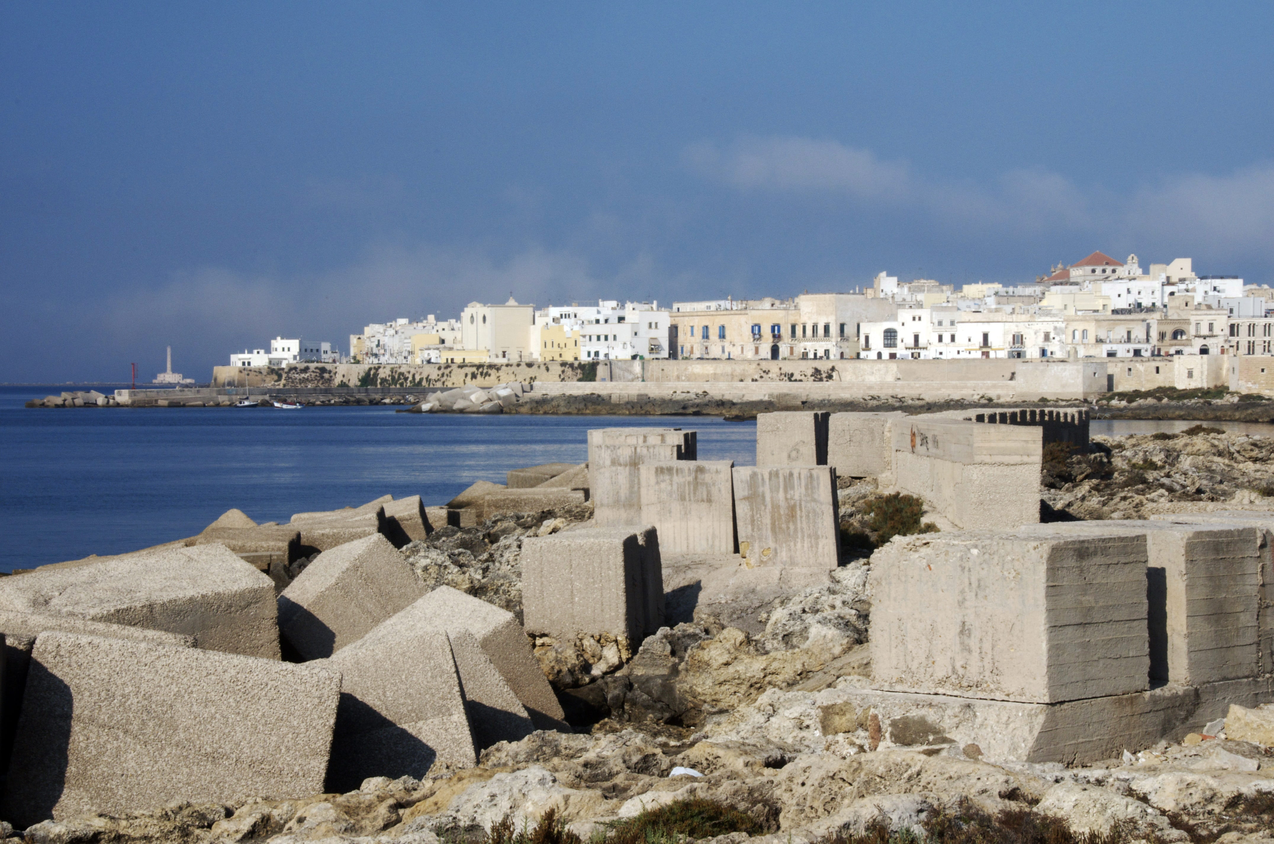 south, travel destinations, day, architecture, costa, land, salento, landscape, nature, cityscape, no people, built structure, sea, sky, sunlight, italy, HD Wallpaper