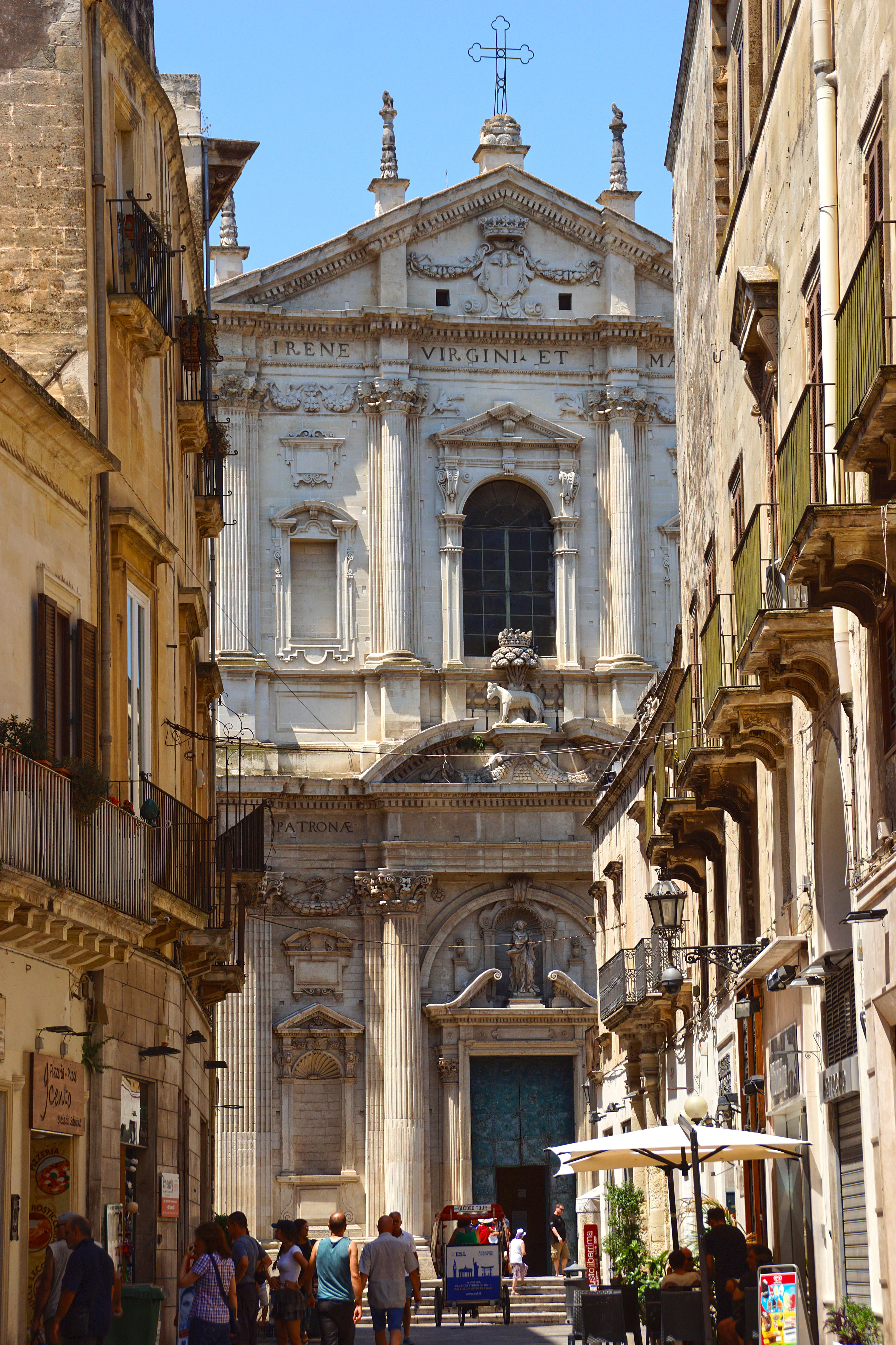 building exterior, history, city, traditional architecture, lecce, urban landscape, travel destinations, large group of people, group of people, architecture, Phone HD Wallpaper