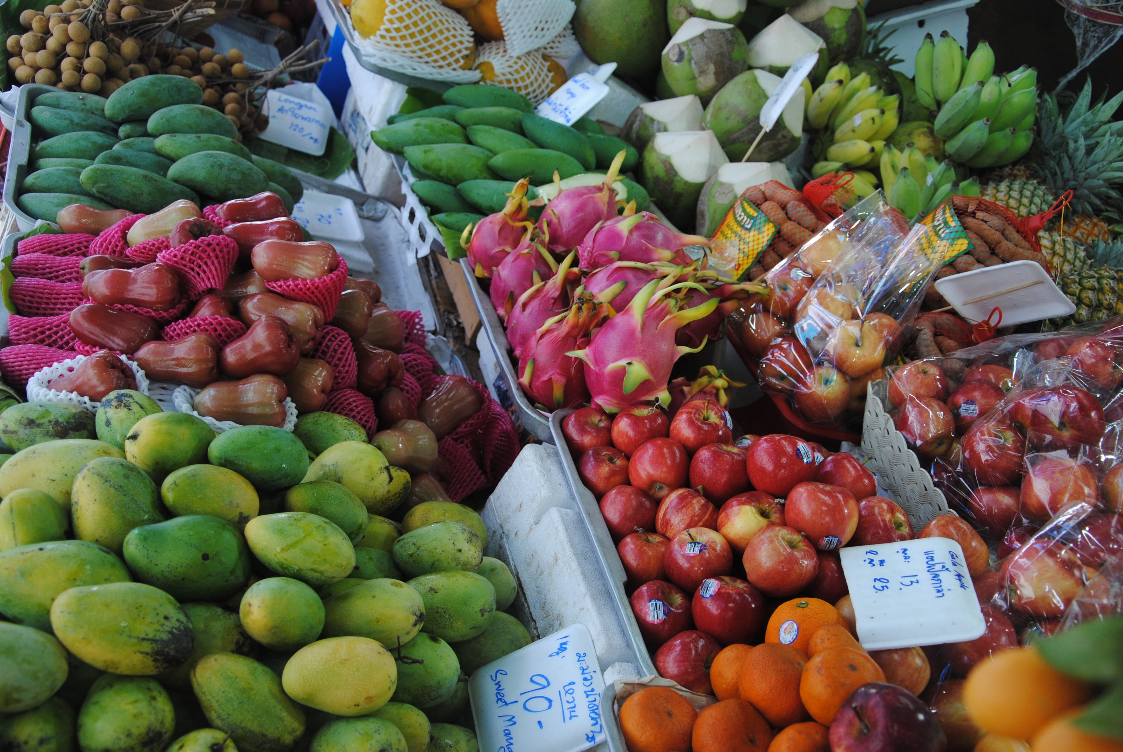 food, no people, freshness, business, Market, apple, healthy eating, price tag, Fruit, retail display, day, fruits, retail, variation, for sale, choice, HD Wallpaper