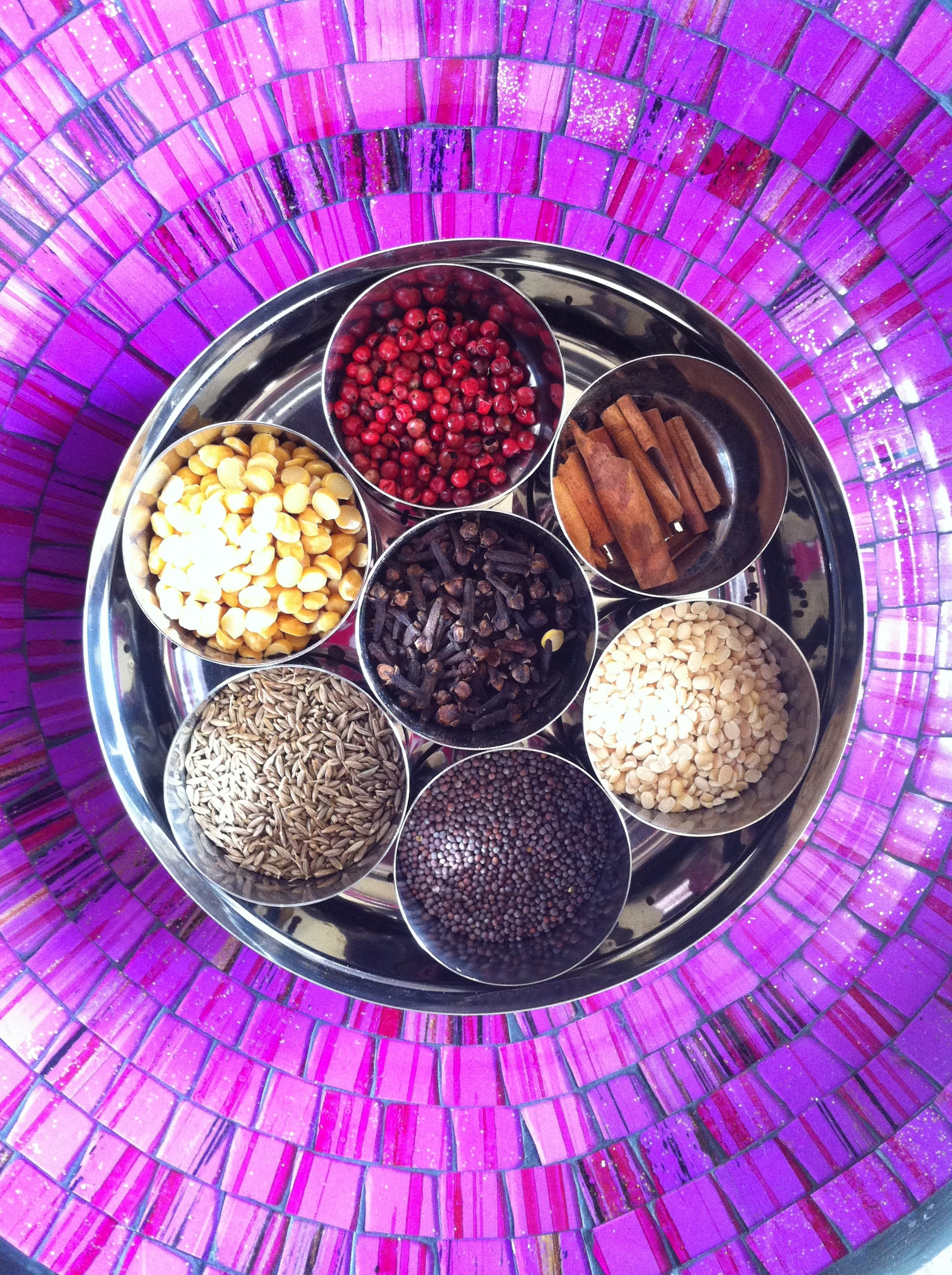 freshness, high angle view, delicacies, wellbeing, indoors, food and drink, variation, ready-to-eat, bowl, choice, container, kitchen, spice, close-up, Phone HD Wallpaper