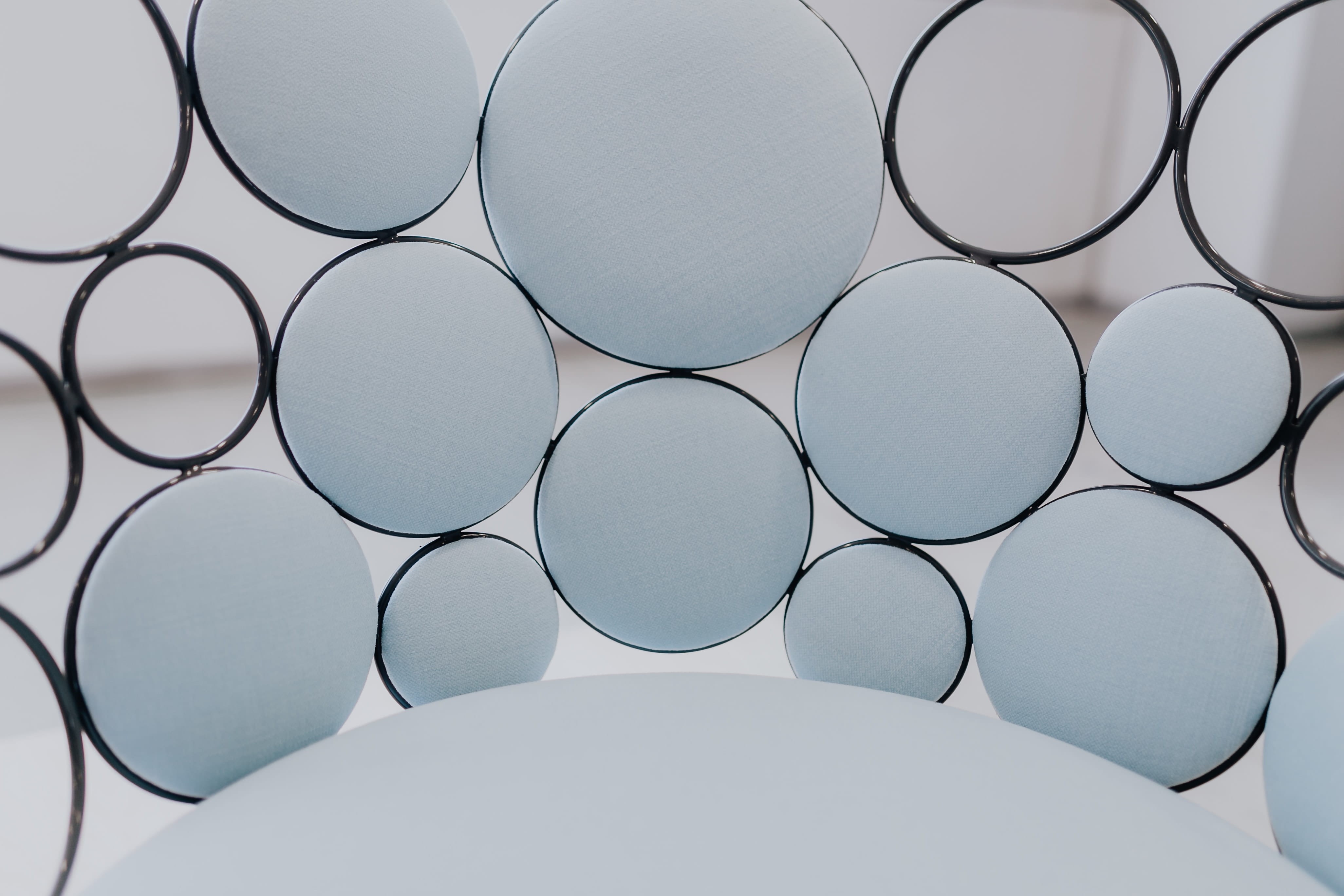 studio shot, saba, Saba italia, blue, shape, large group of objects, high angle view, armchair, 4K, backgrounds, full frame, italian, Italy, contemporary, HD Wallpaper