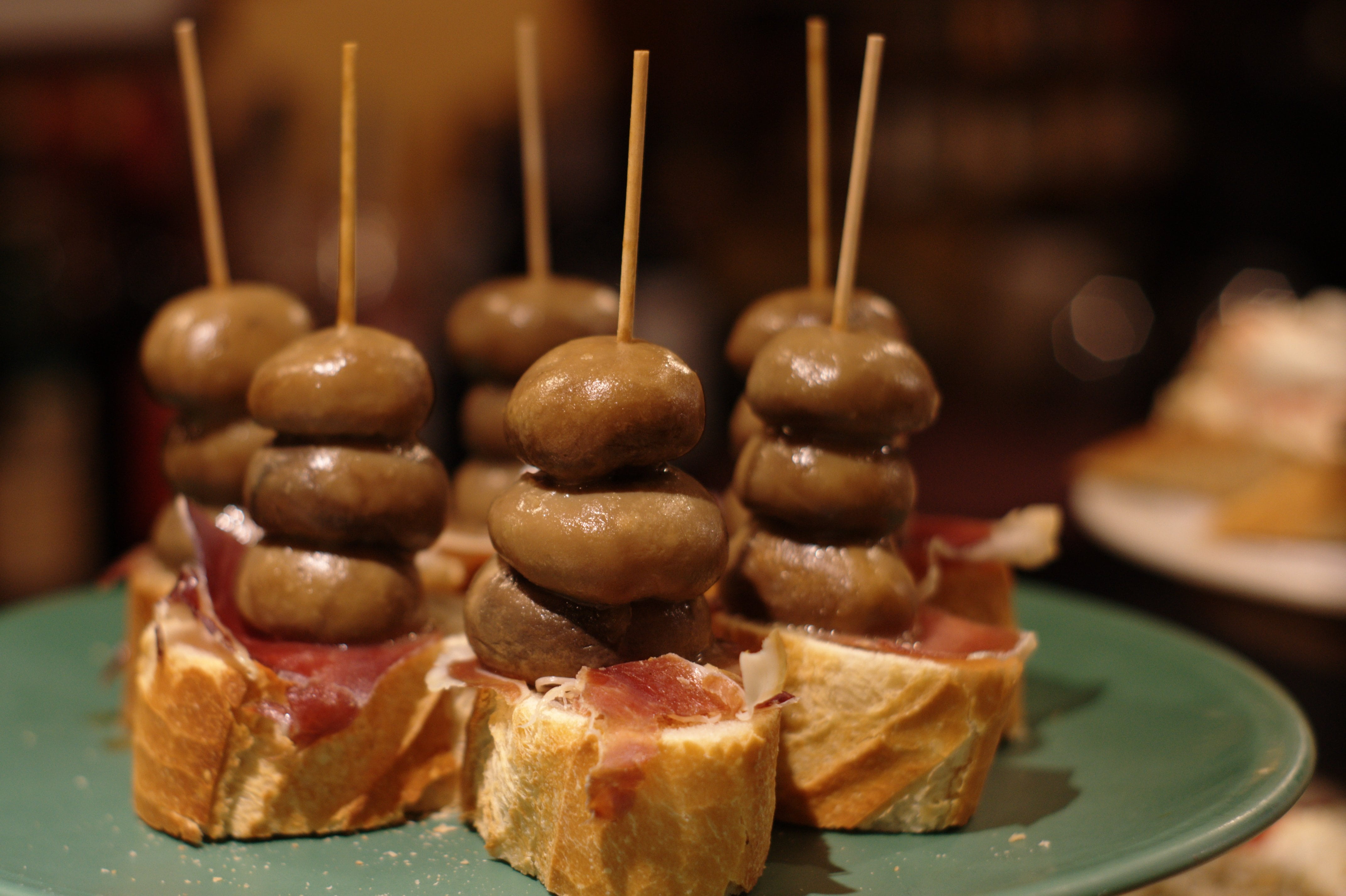 4K, skewers, freshness, healthy eating, event, food, stick, appetizer, plate, dessert, meat, skewer, tapas, food and drink, indoors, close-up, mushroom, HD Wallpaper
