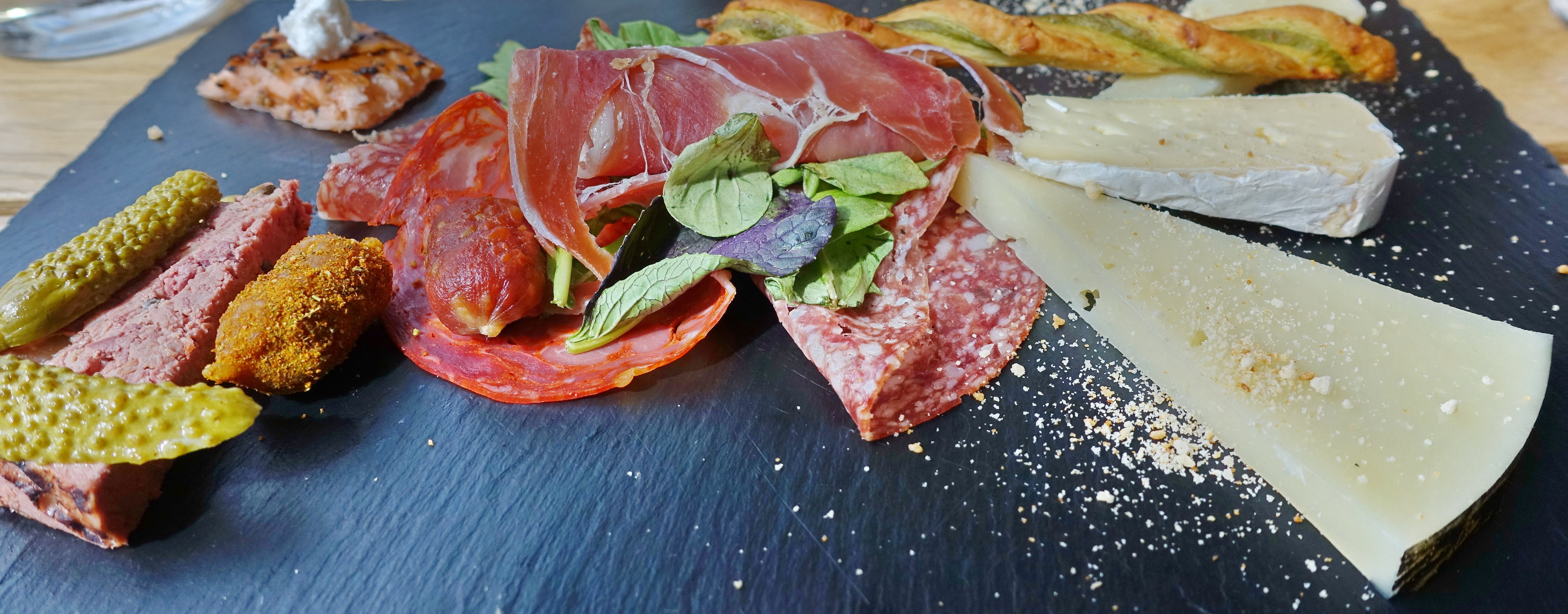 restaurant, gourmet, dining, pâté, close-up, food, meal, fruit, appetizer, refreshments, experience, herb, appetizing, freshness, salt - seasoning, slice, HD Wallpaper