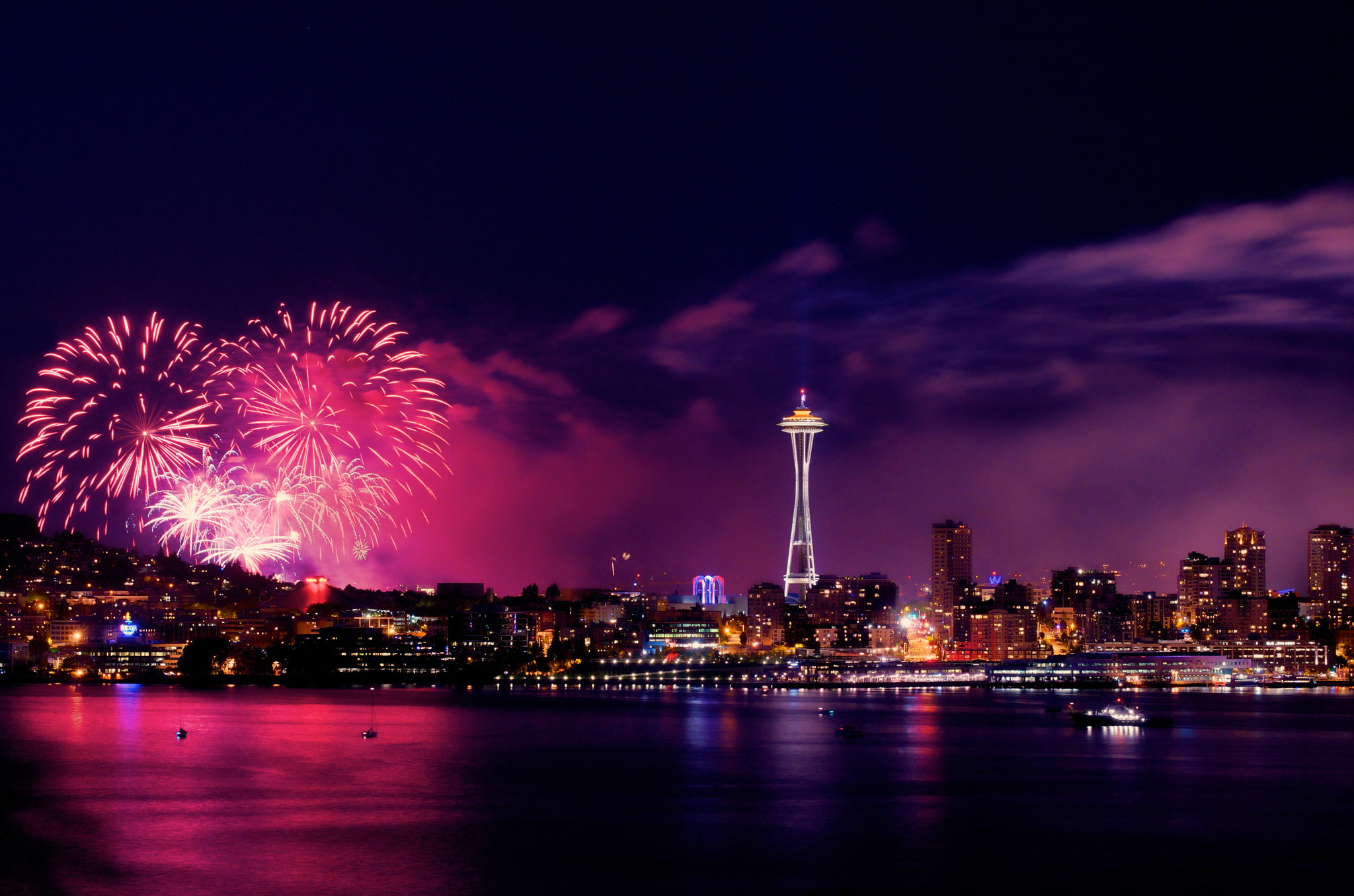 tower, travel destinations, needle, motion, arts culture and entertainment, July 4, space, fireworks, firework - man made object, the city, built structure, HD Wallpaper