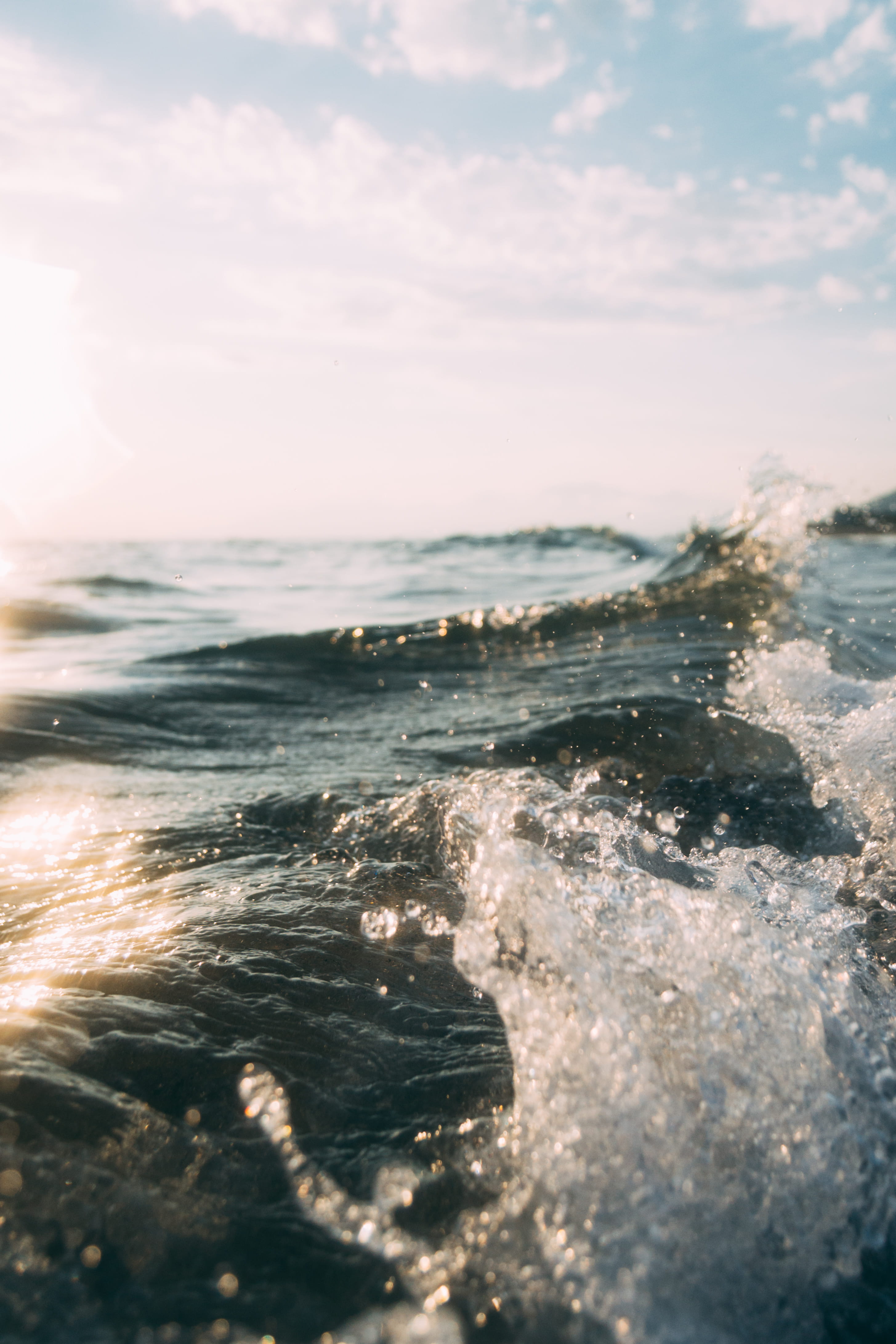 travel, no People, seascape, outdoors, unsplash, backgrounds, tropical Climate, droplet, nature, splashing, coastline, sky, water, sunlight, motion, blue, Phone HD Wallpaper